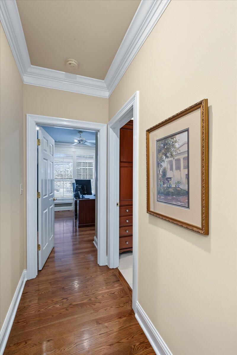 519 Country Lane Property Photo 24