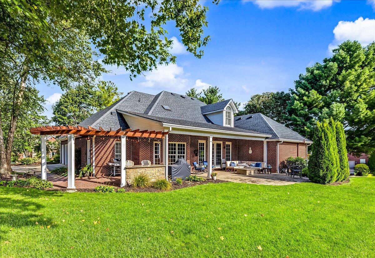 519 Country Lane Property Photo 47