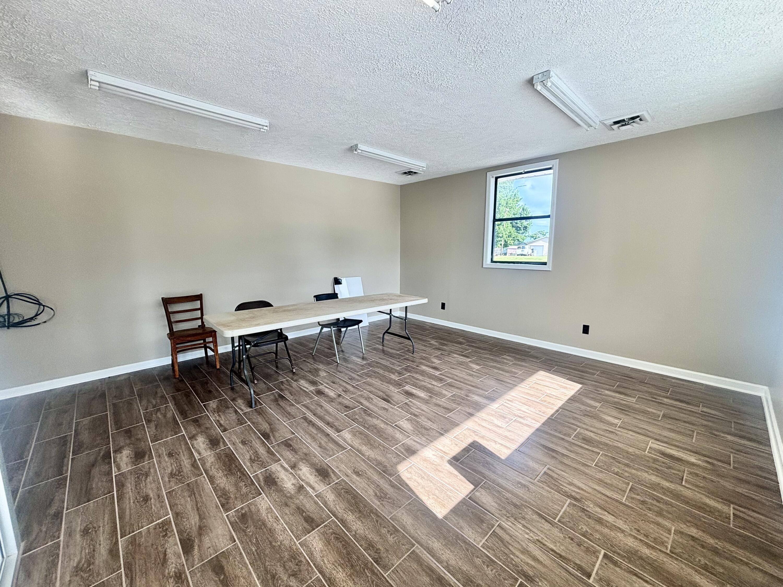 13603 Dawson Springs Road Property Photo 4