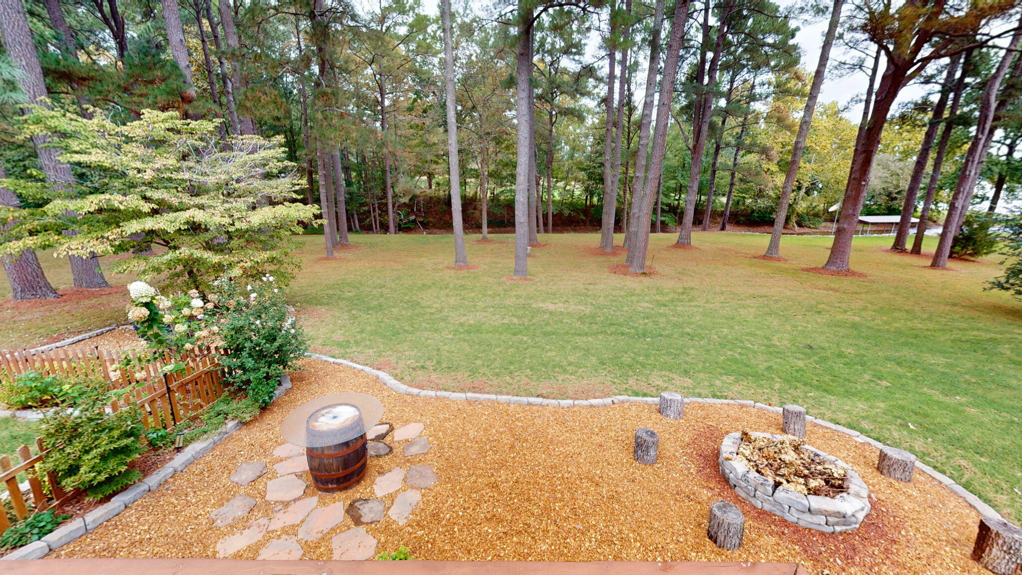 675 Lakeway Drive Property Photo 29