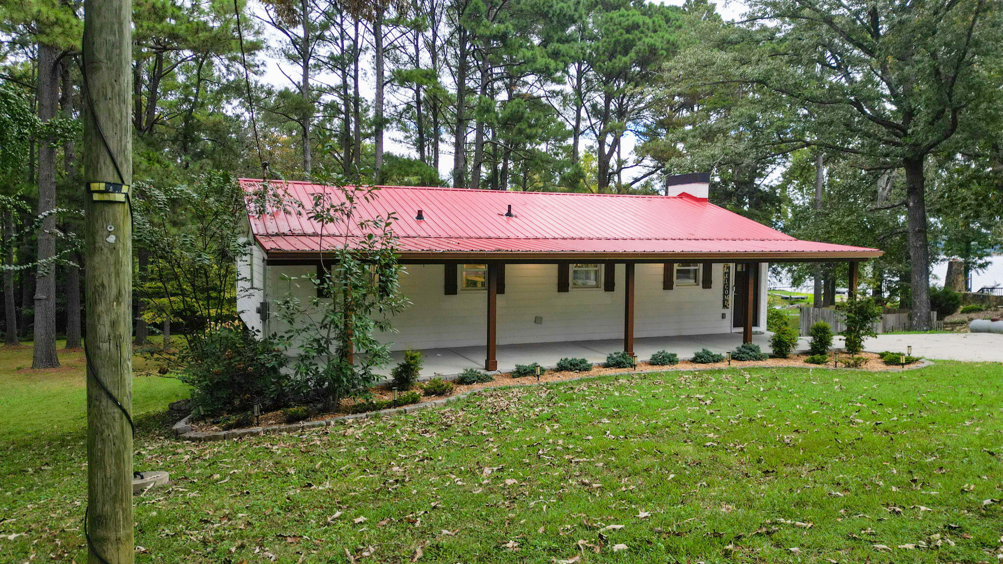 675 Lakeway Drive Property Photo 39