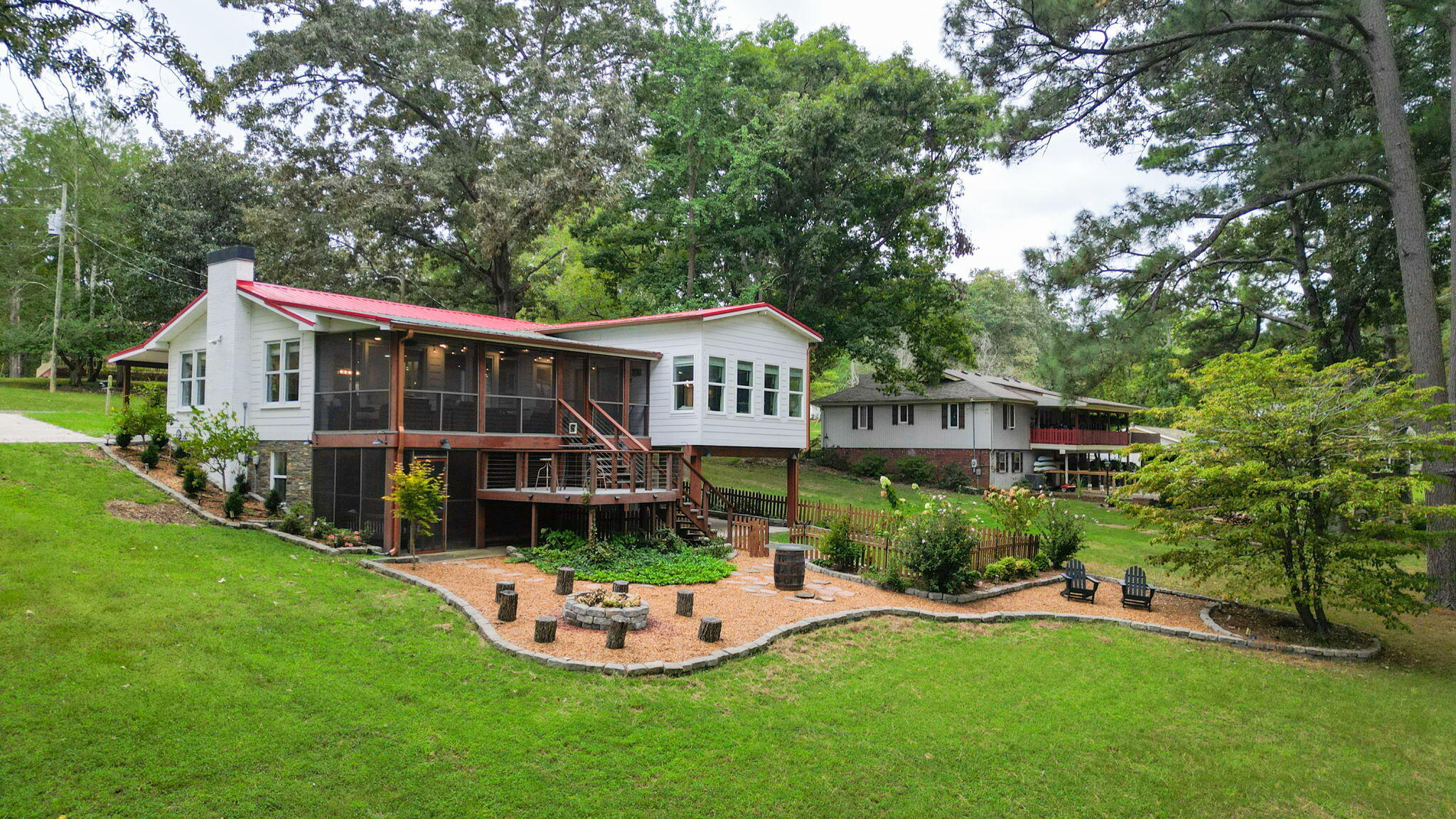 675 Lakeway Drive Property Photo 40