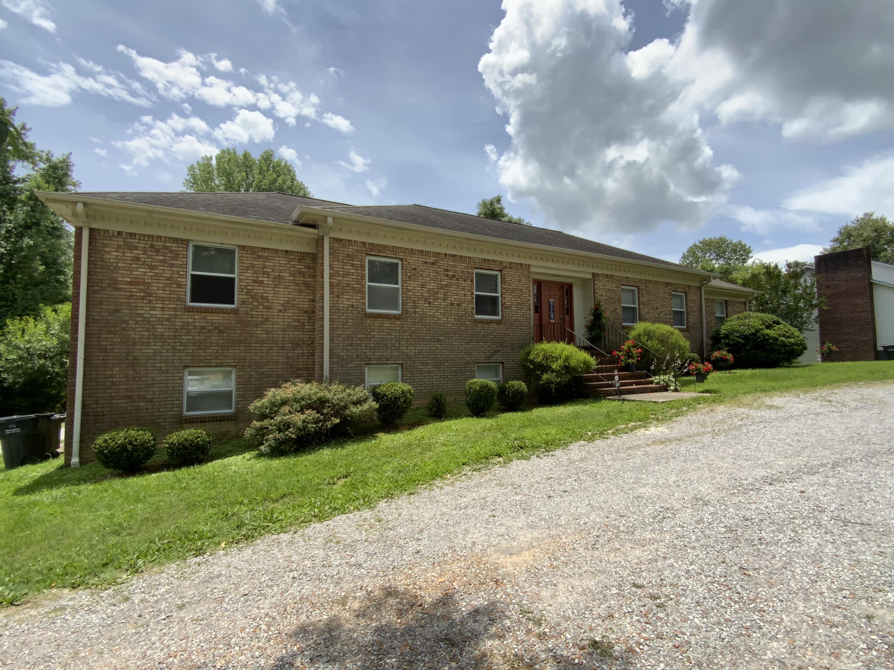 210 Walnut Drive Apartment A Property Photo 2
