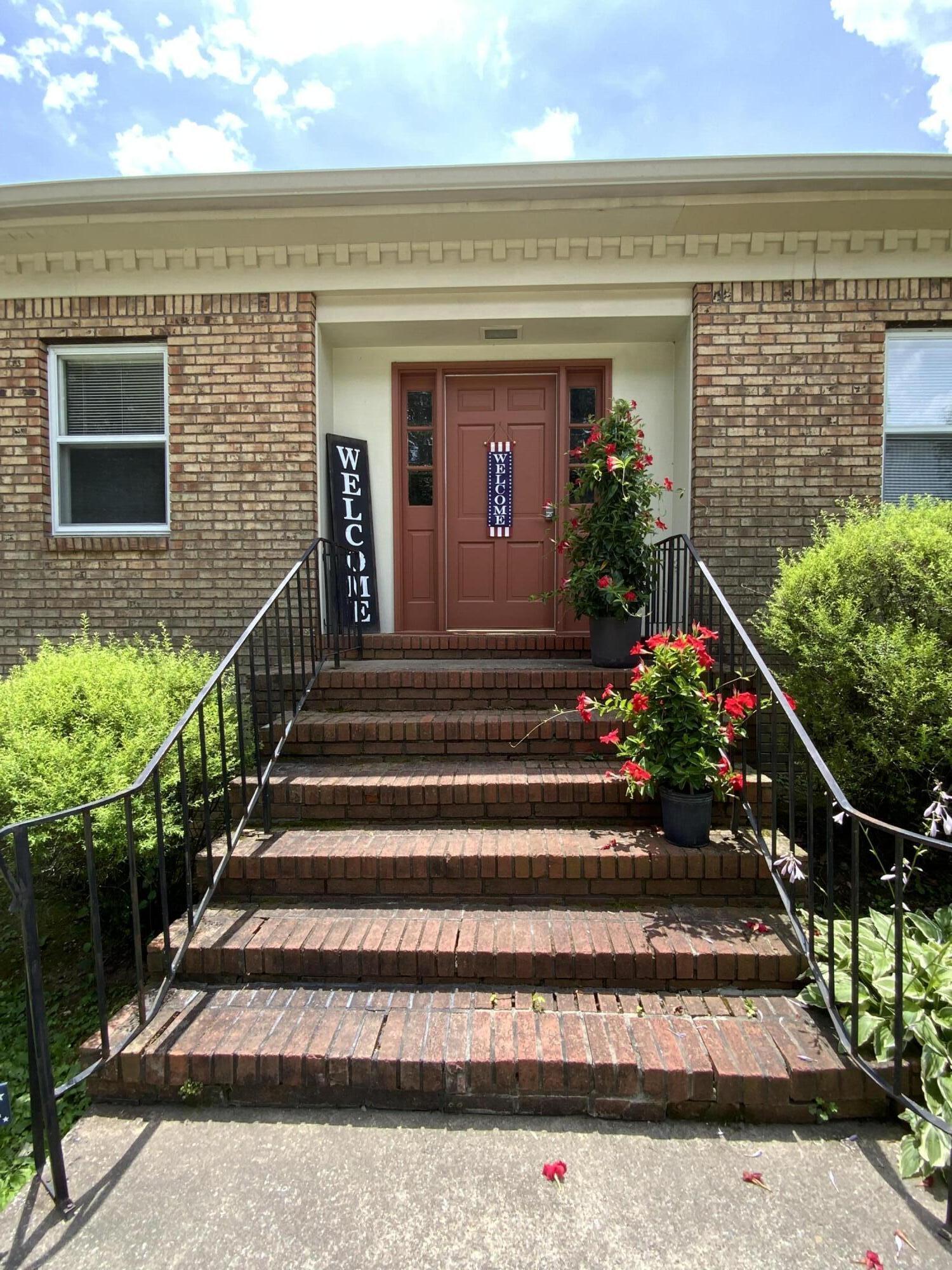 210 Walnut Drive Apartment A Property Photo 6