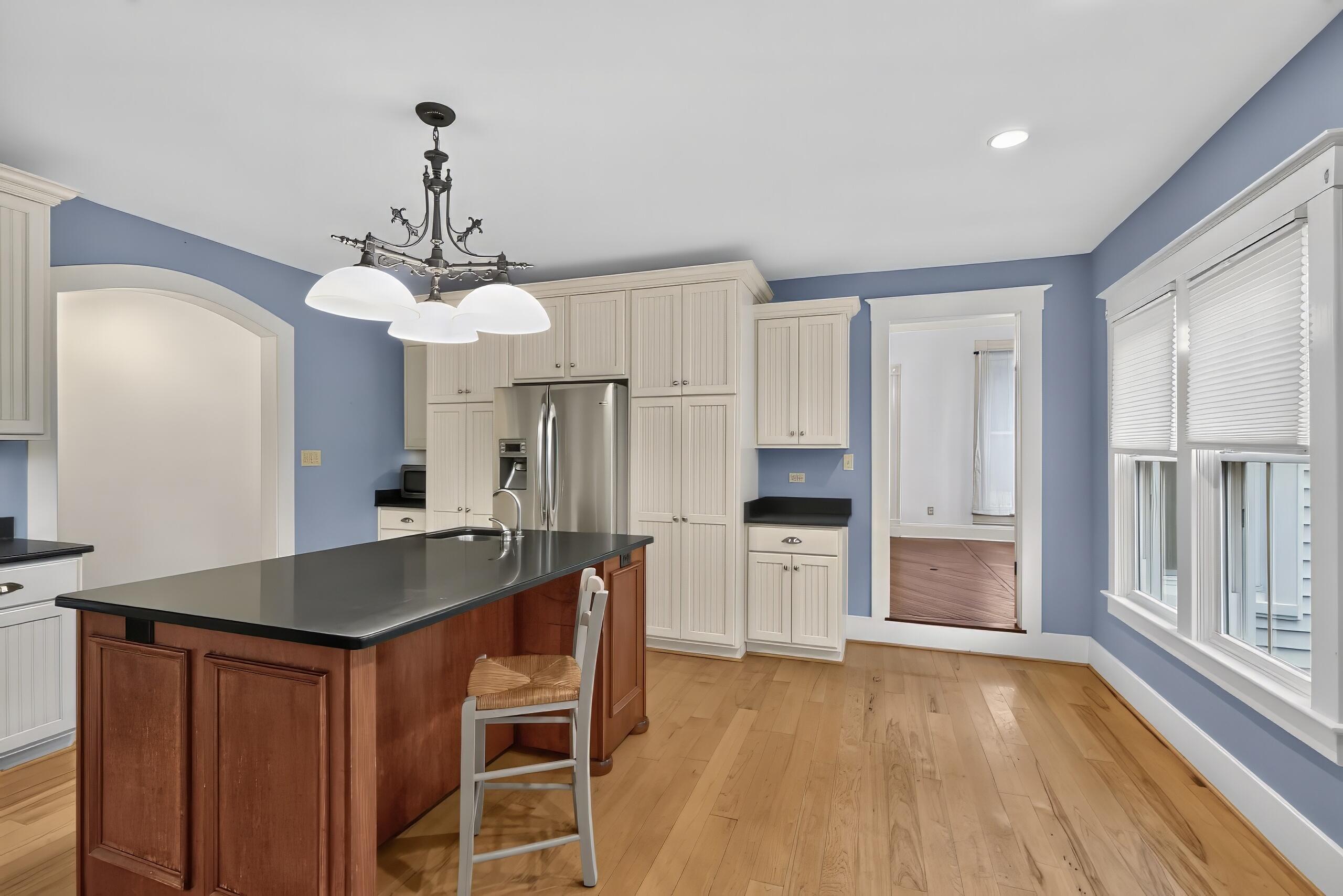 114 W Lexington Avenue Property Photo 15