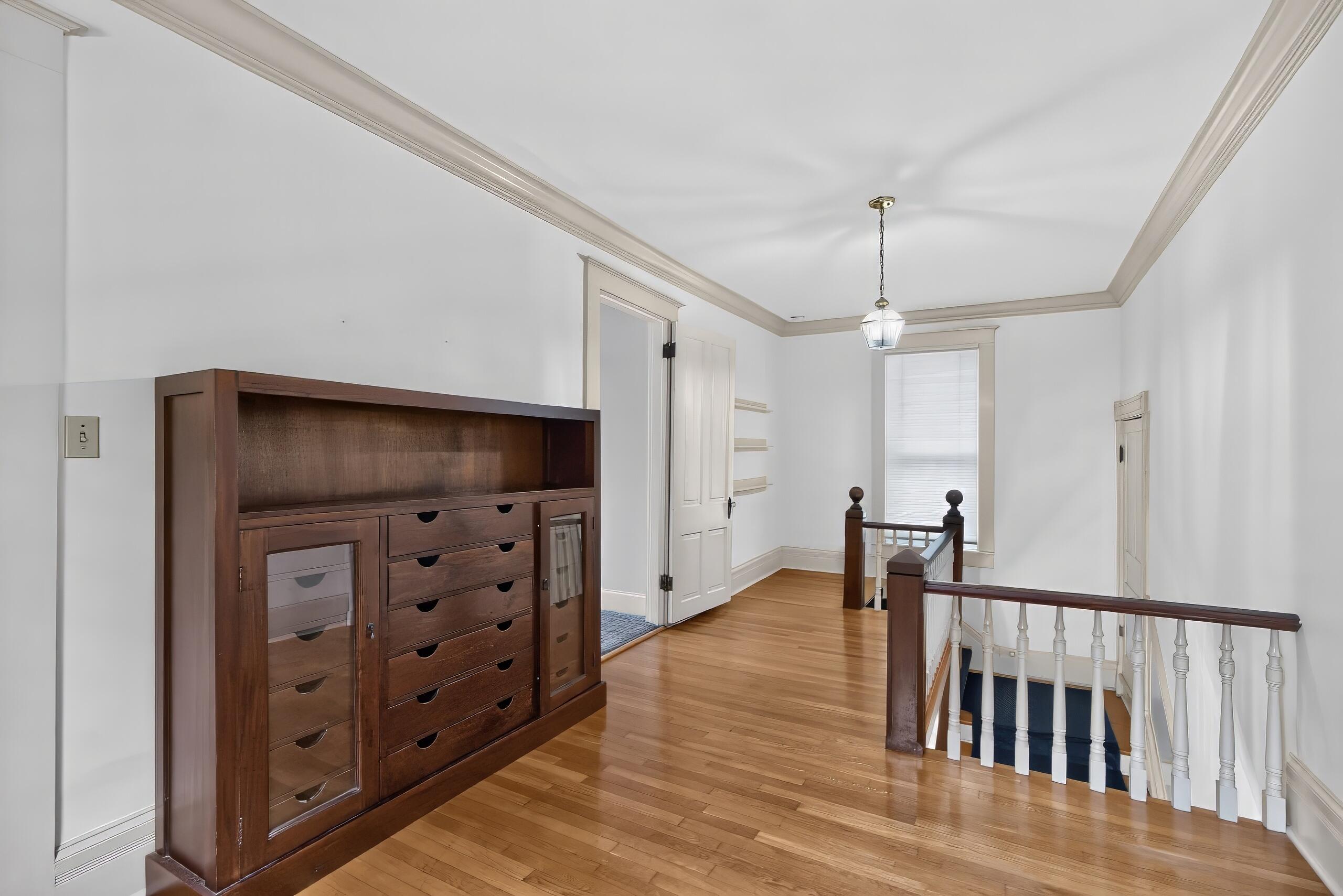 114 W Lexington Avenue Property Photo 27