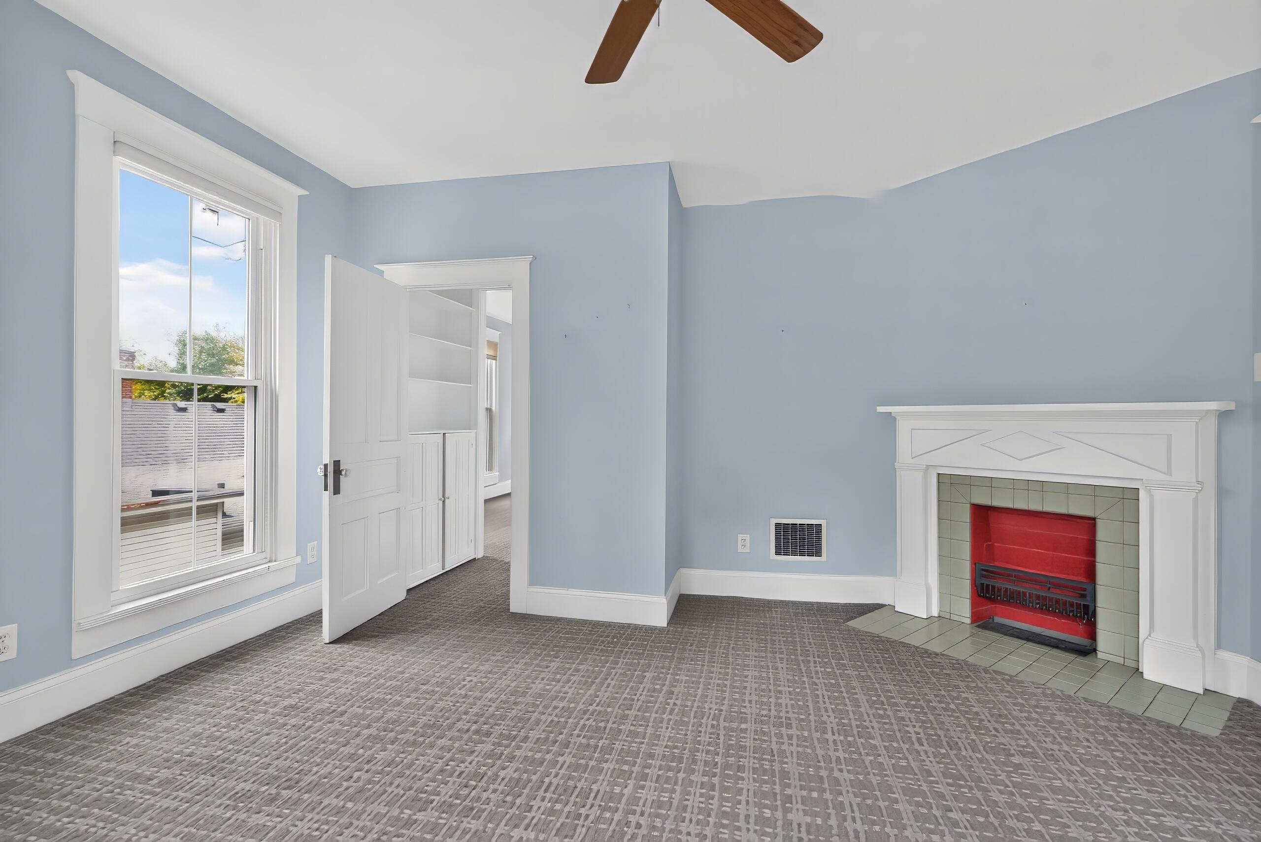 114 W Lexington Avenue Property Photo 30