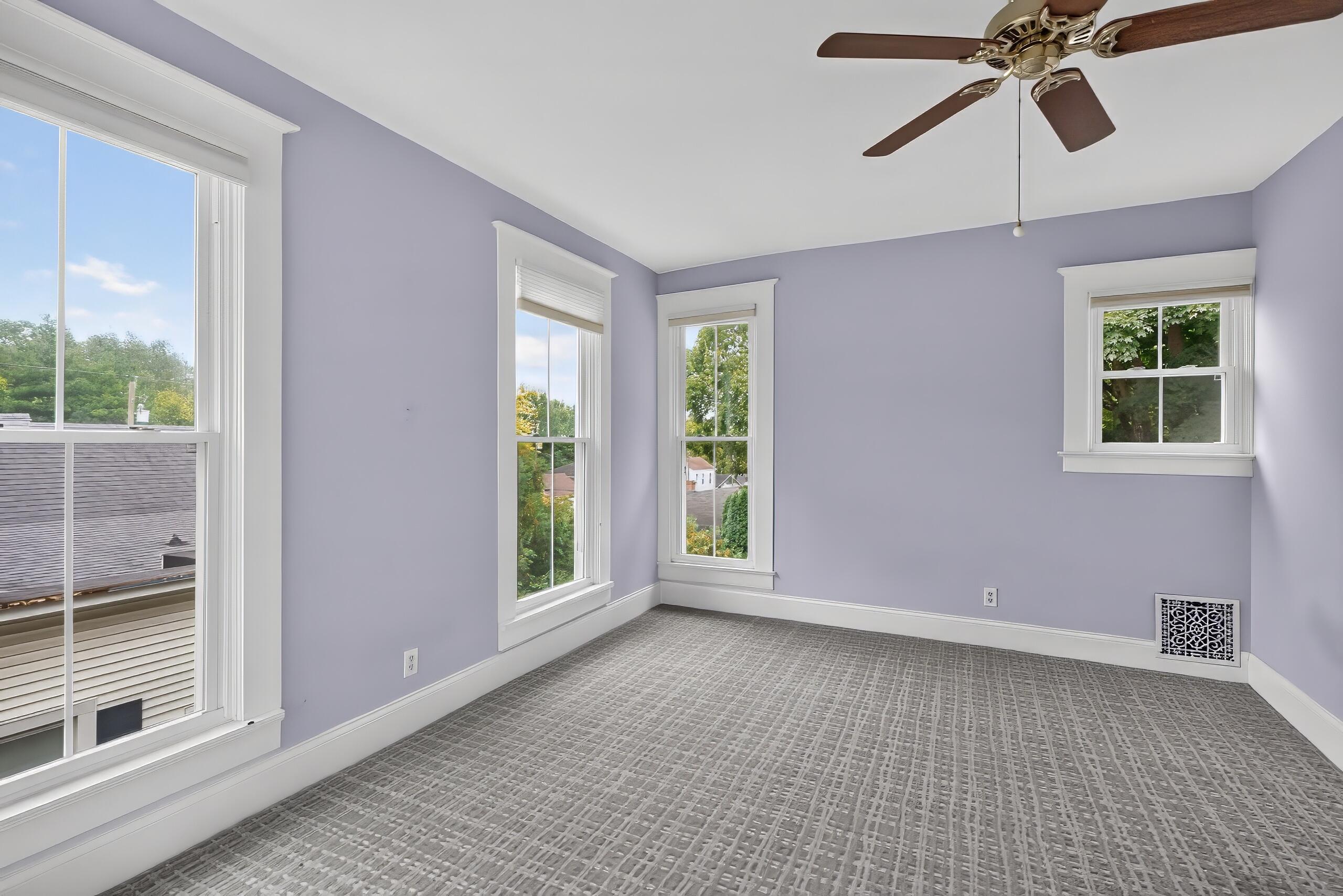 114 W Lexington Avenue Property Photo 32