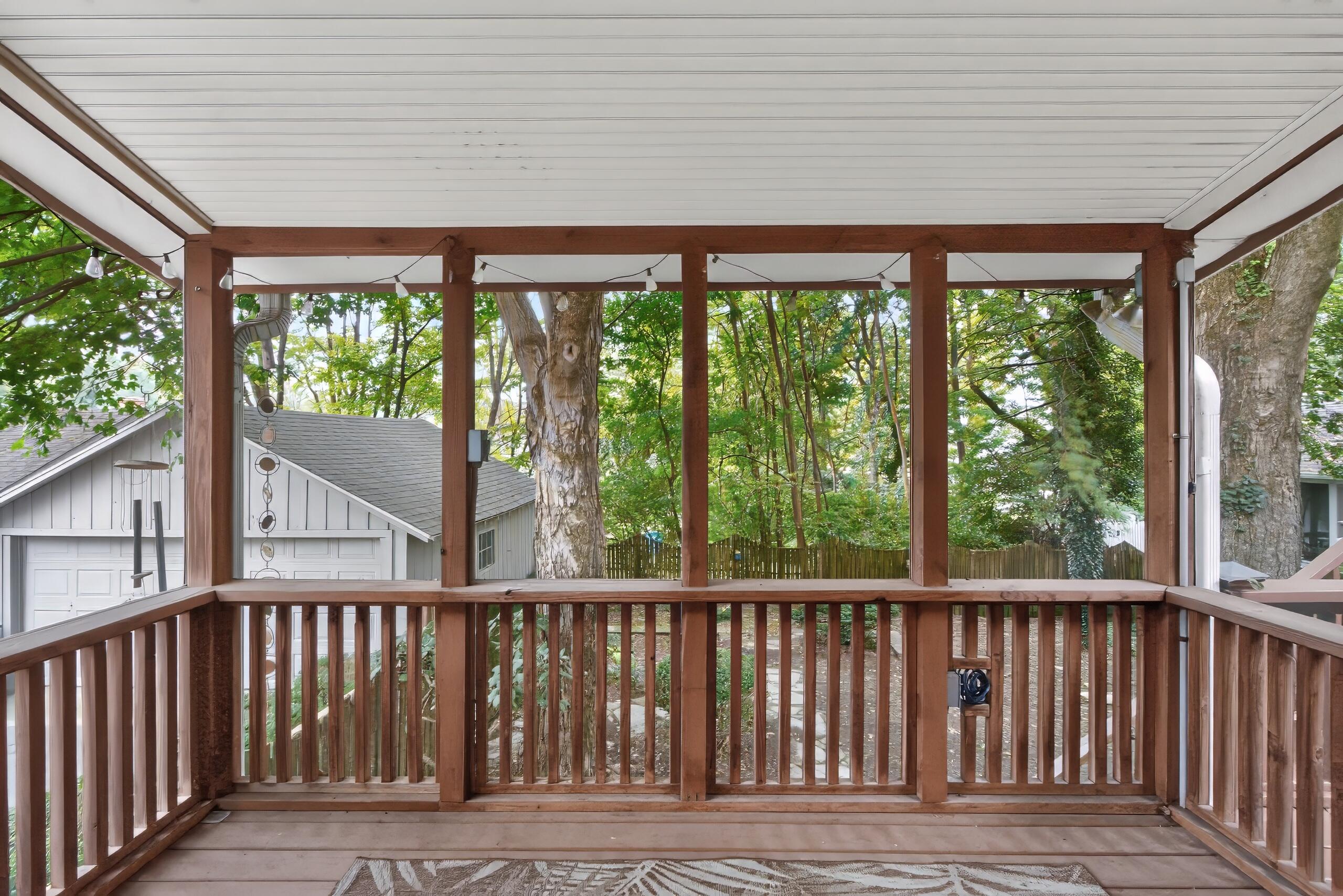 114 W Lexington Avenue Property Photo 45