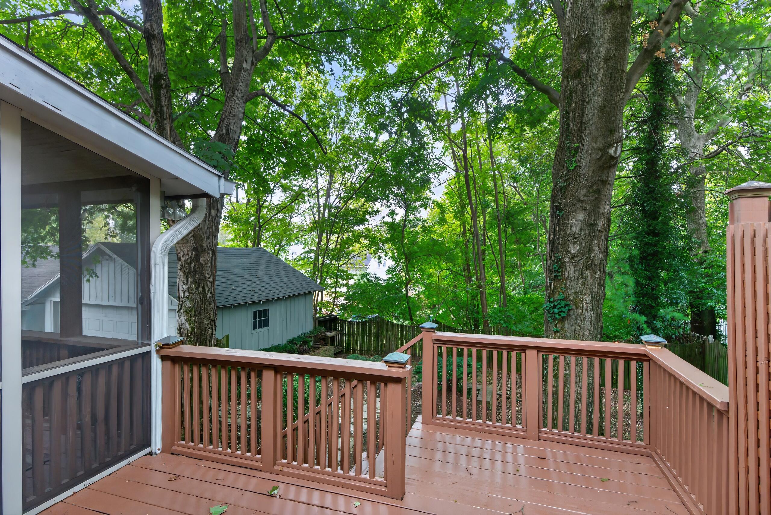 114 W Lexington Avenue Property Photo 48