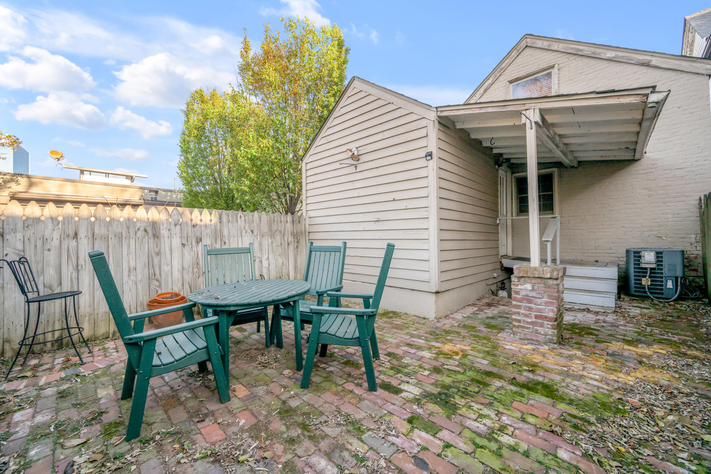 419 S Upper Street Property Photo 23