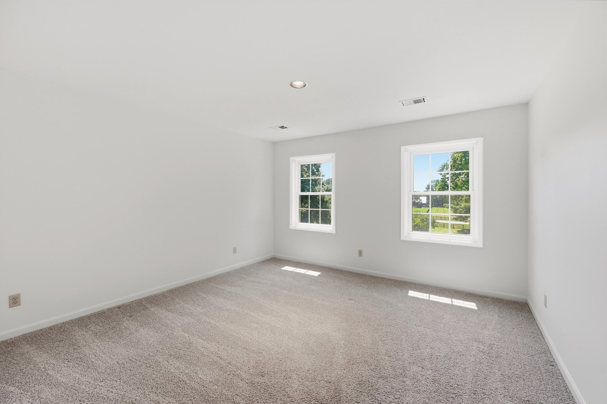 601 Delaney Woods Property Photo 29