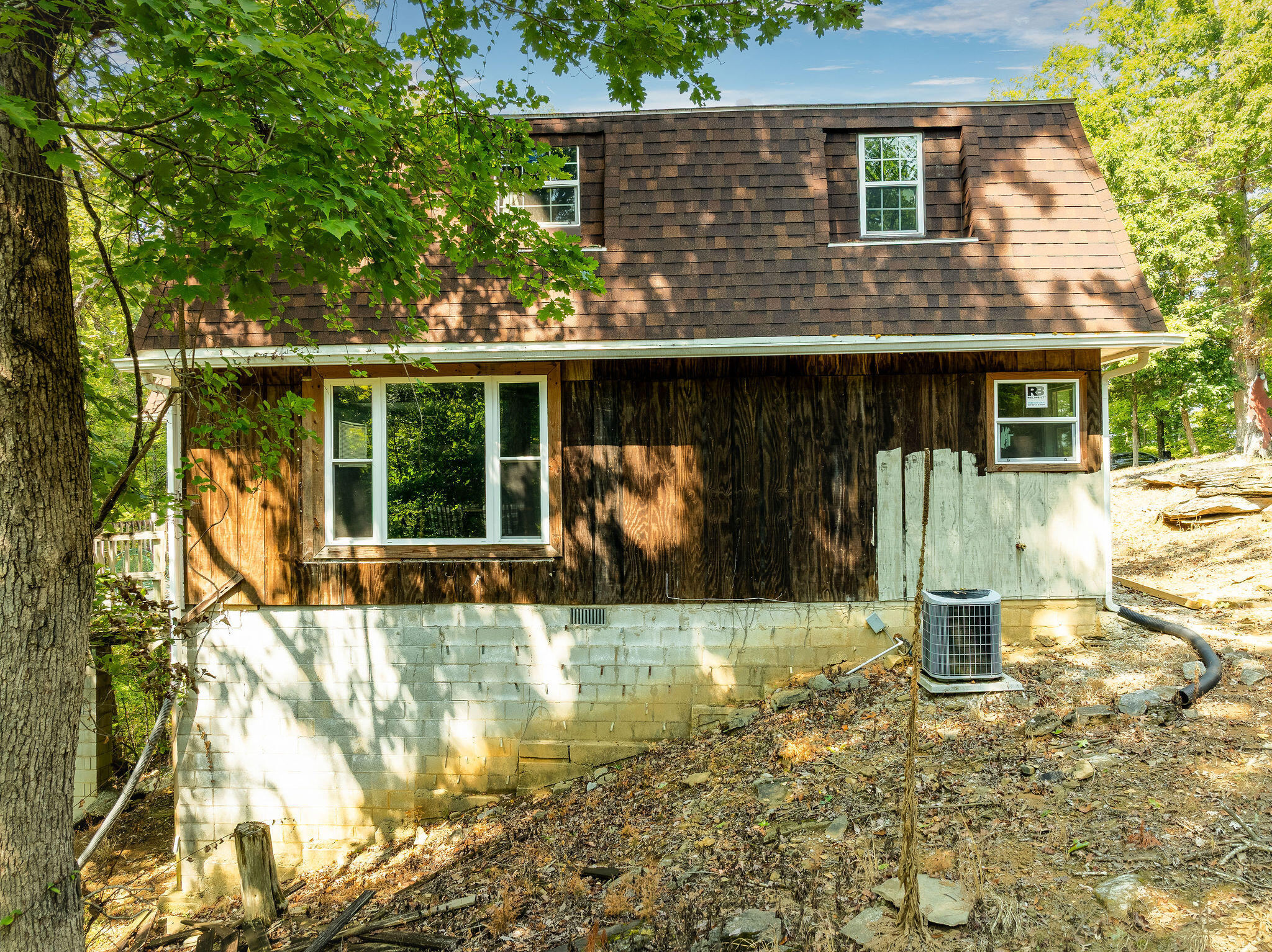 217 Edgewater Road Property Photo 3