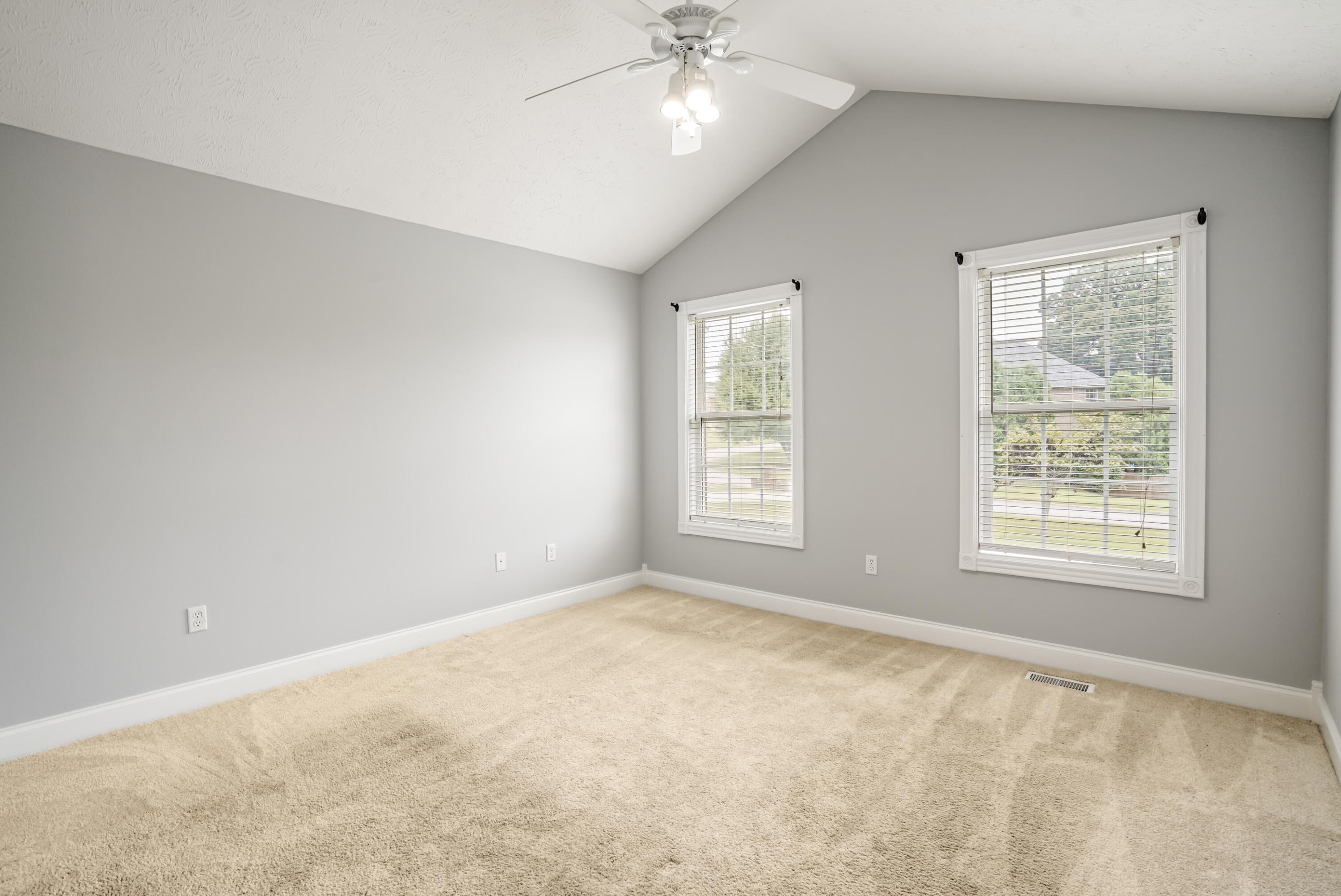 92 Water Cliff Drive Property Photo 30