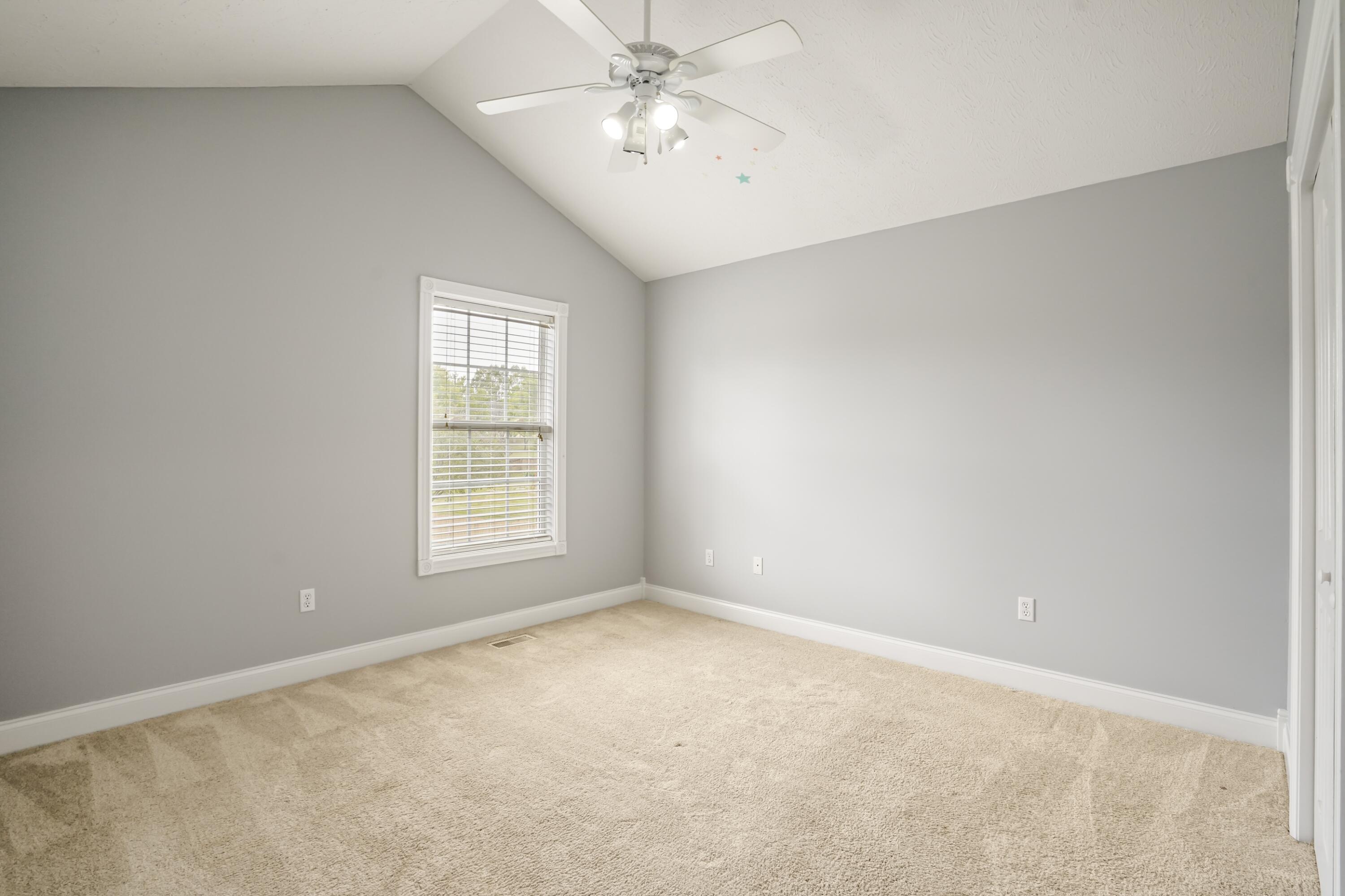 92 Water Cliff Drive Property Photo 32