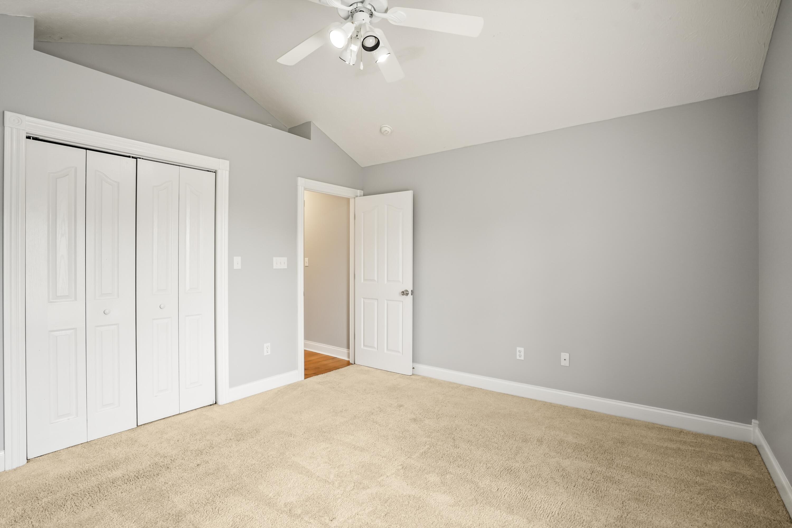 92 Water Cliff Drive Property Photo 33