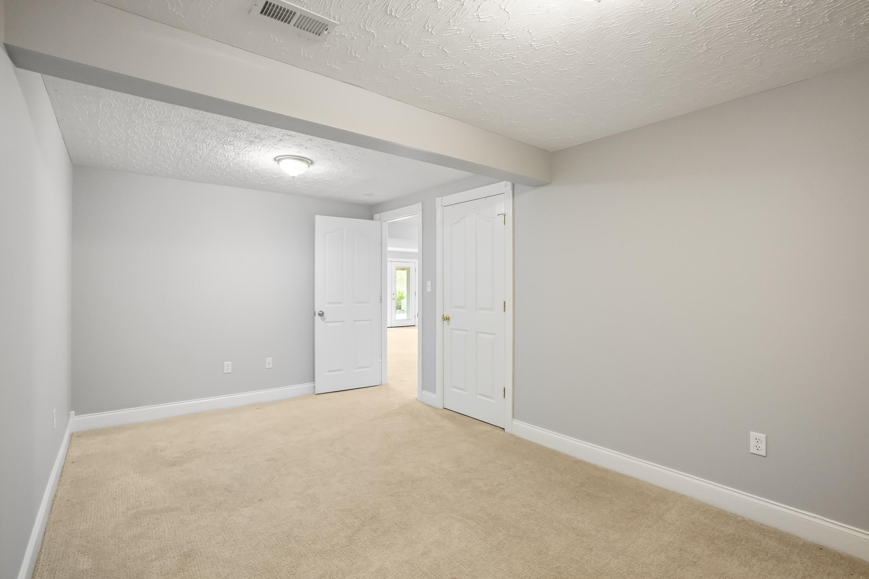 92 Water Cliff Drive Property Photo 38