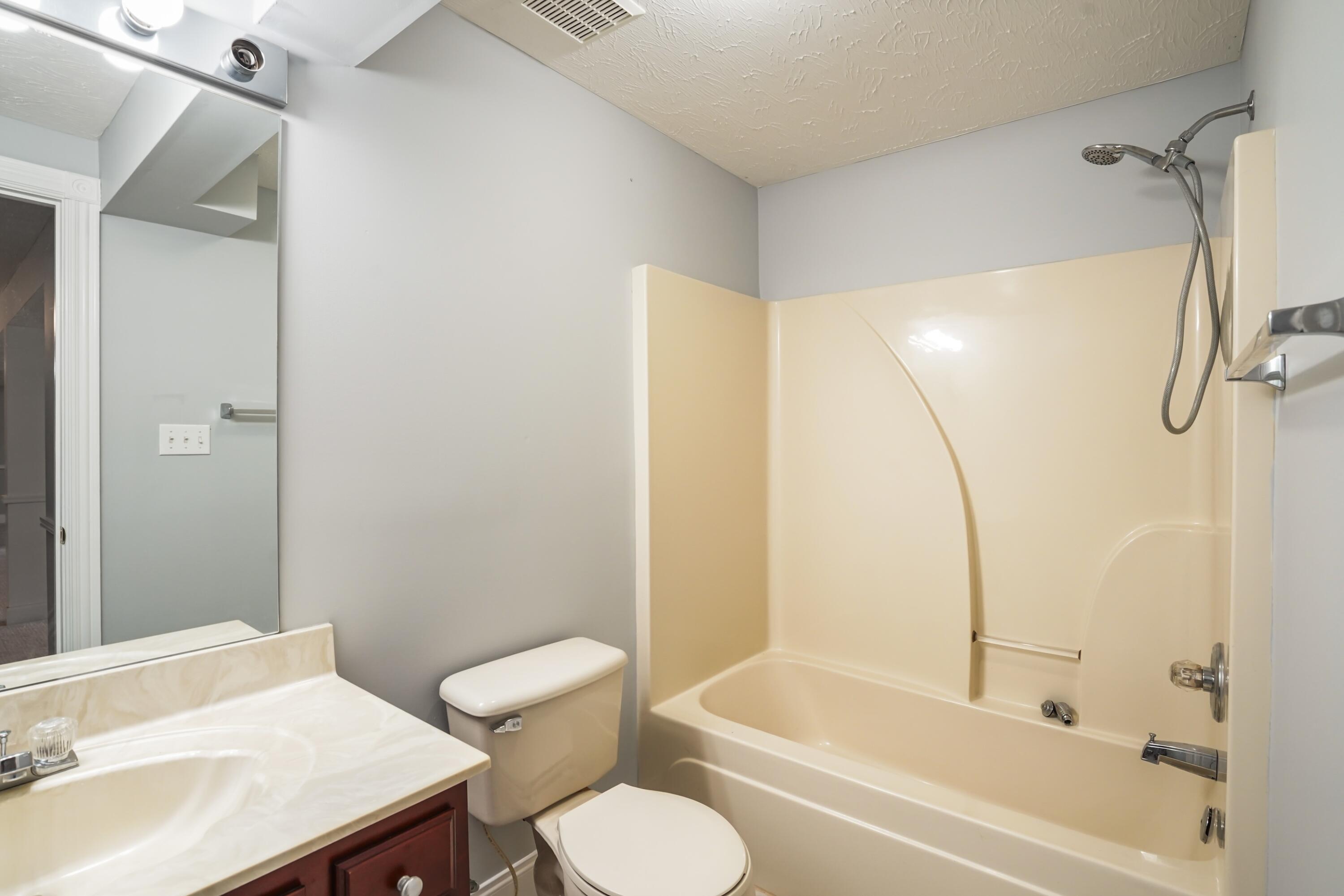92 Water Cliff Drive Property Photo 40
