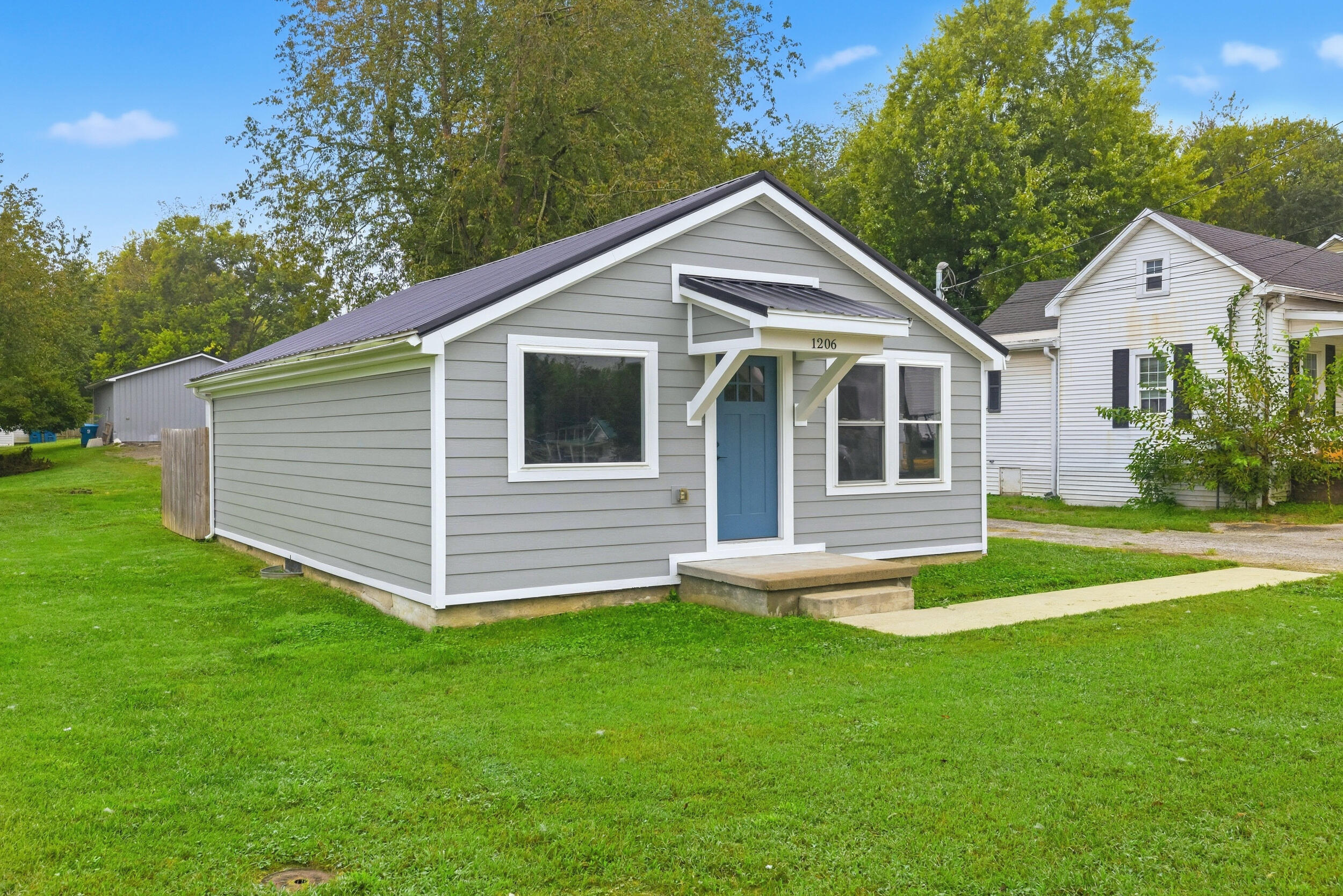 1206 Sycamore Street Property Photo 3