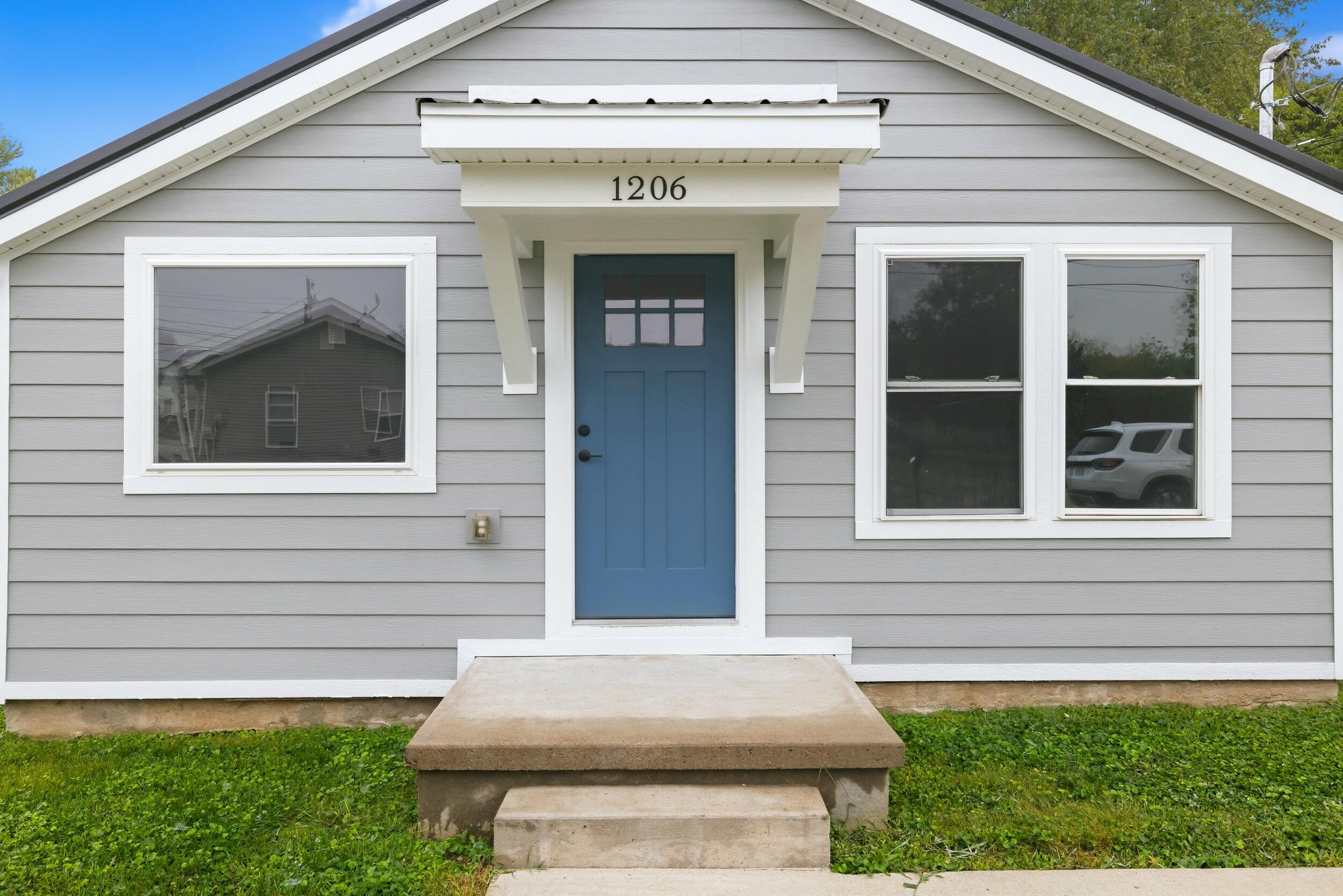 1206 Sycamore Street Property Photo 4