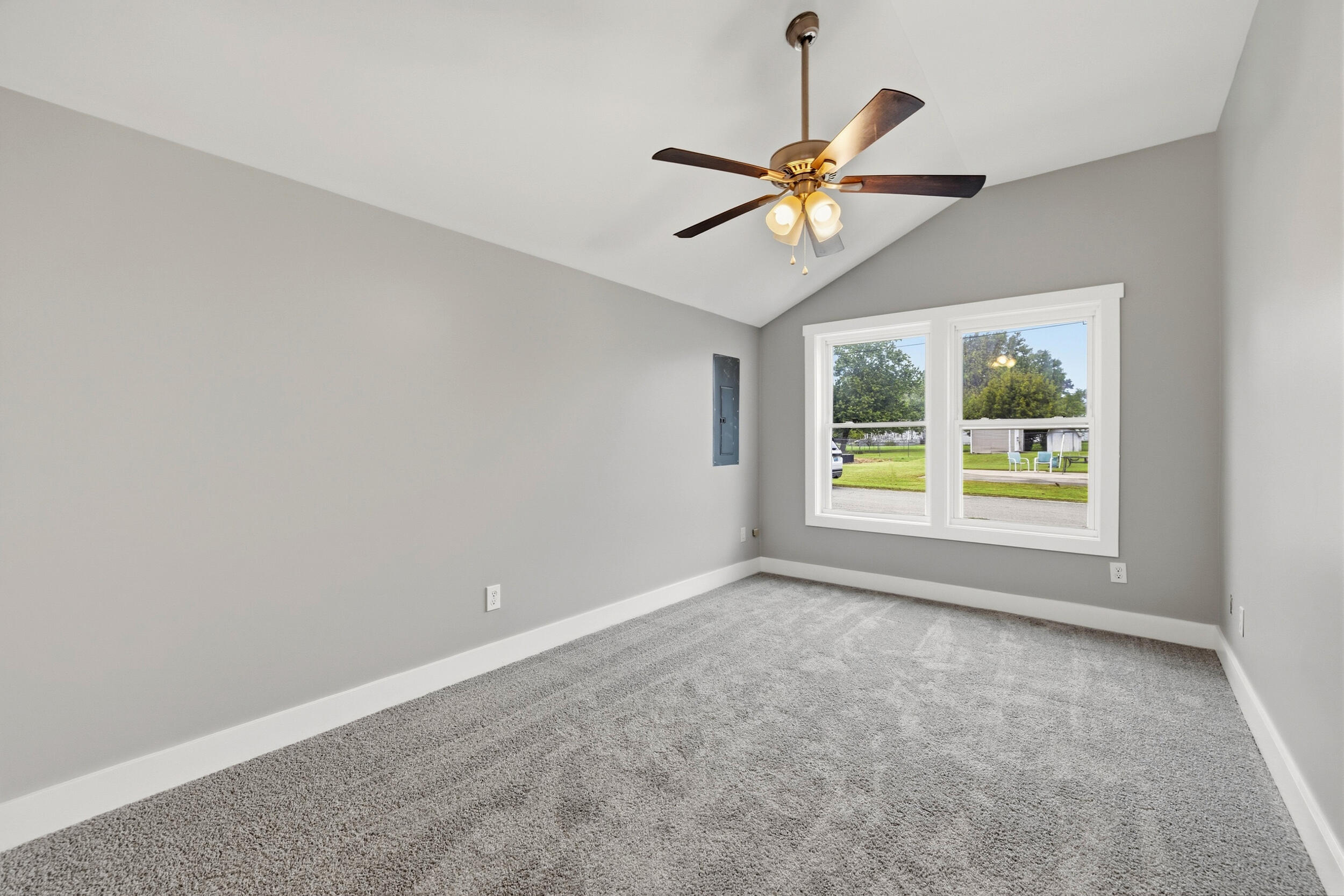1206 Sycamore Street Property Photo 14