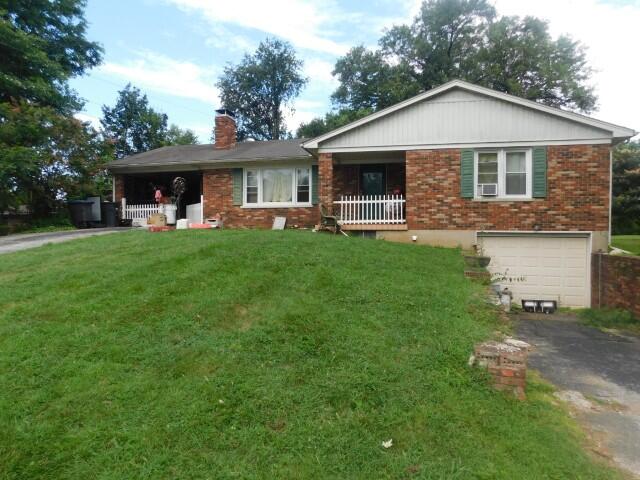 208 Compton Drive Property Photo 1