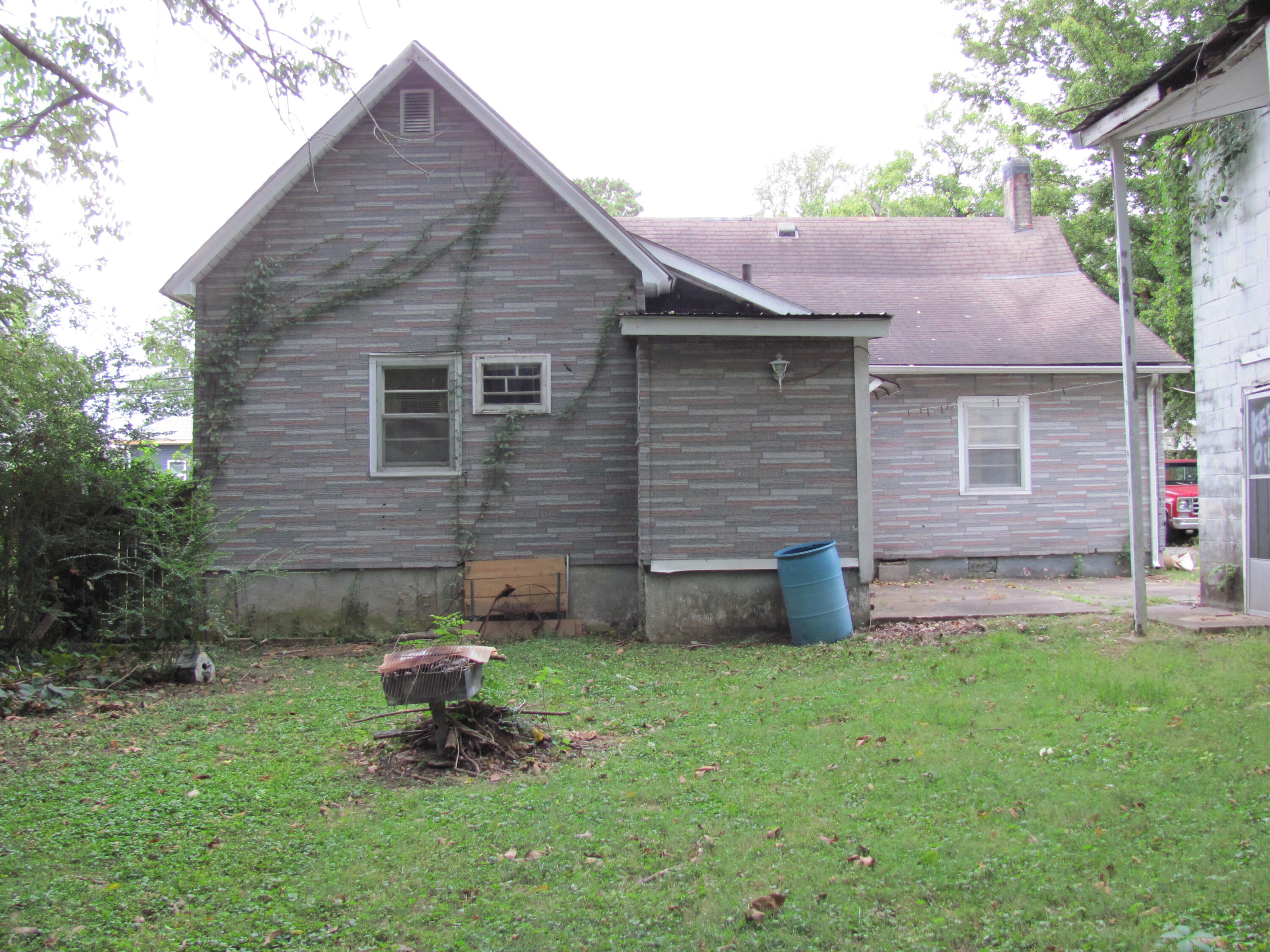 948 S 7th Street Property Photo 5