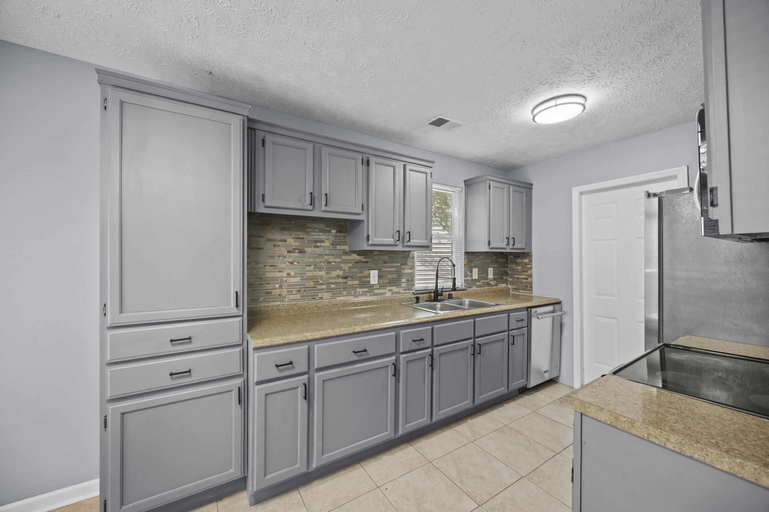 2812 Kasey Court Property Photo 16