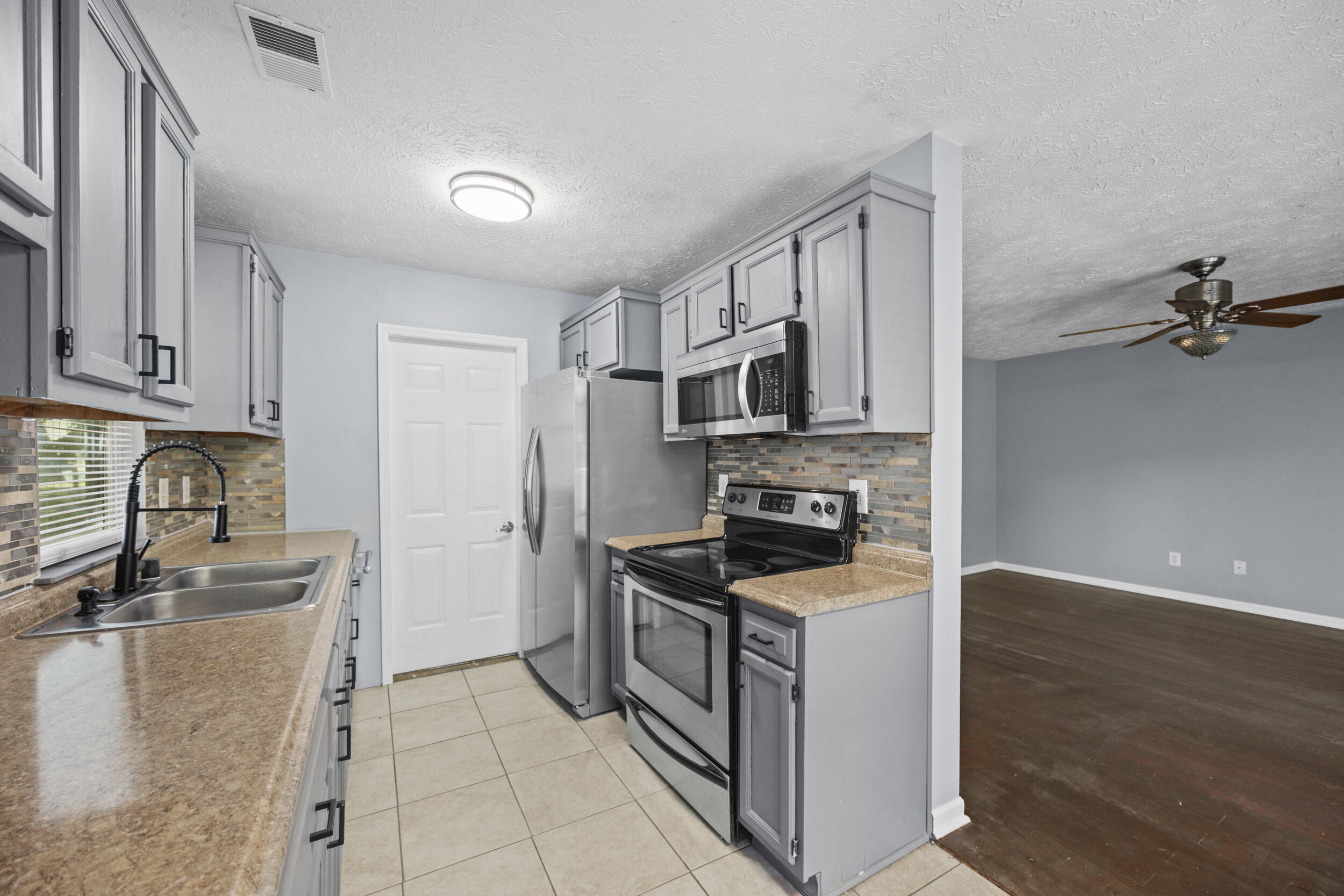 2812 Kasey Court Property Photo 17