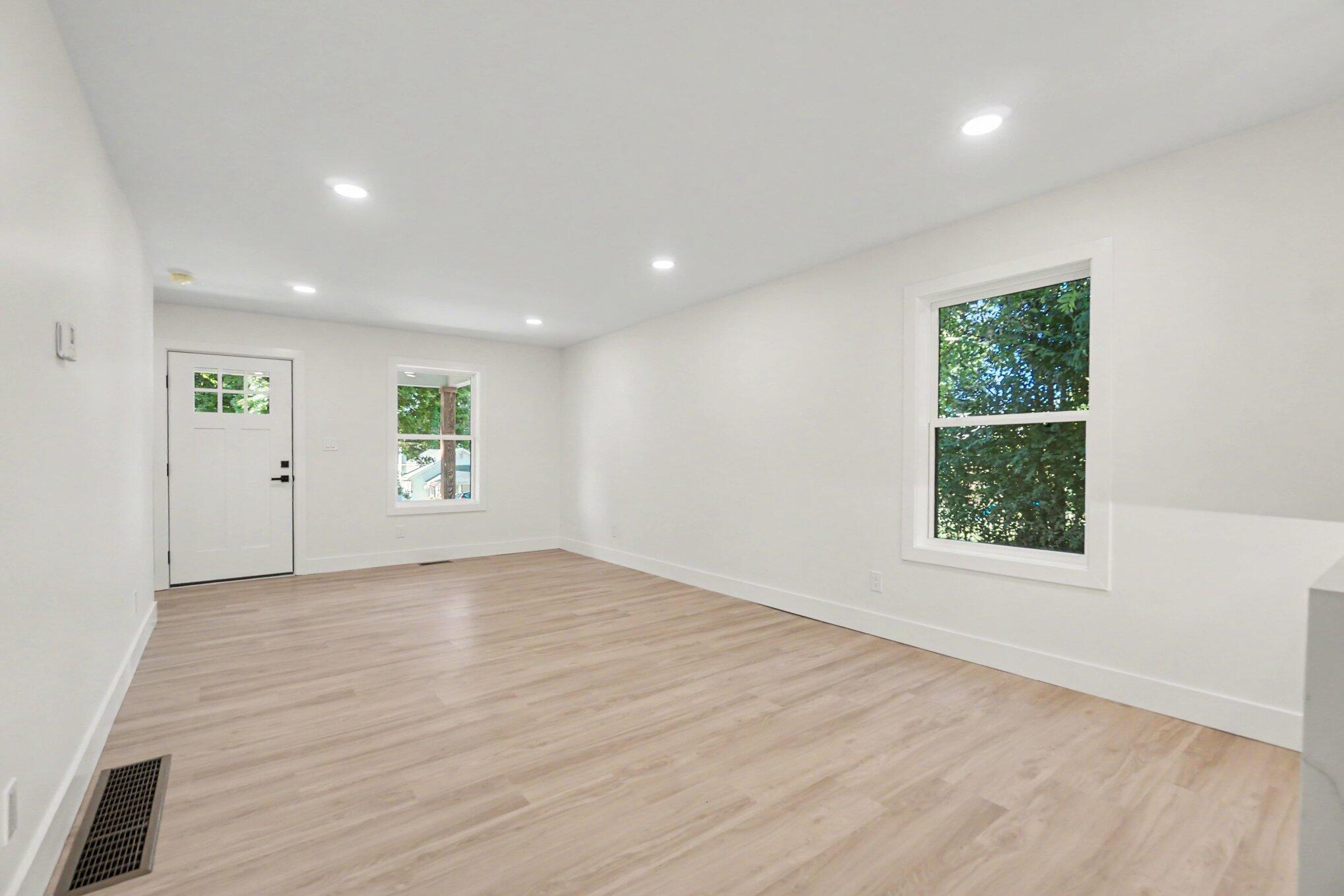362 Preston Avenue Property Photo 9