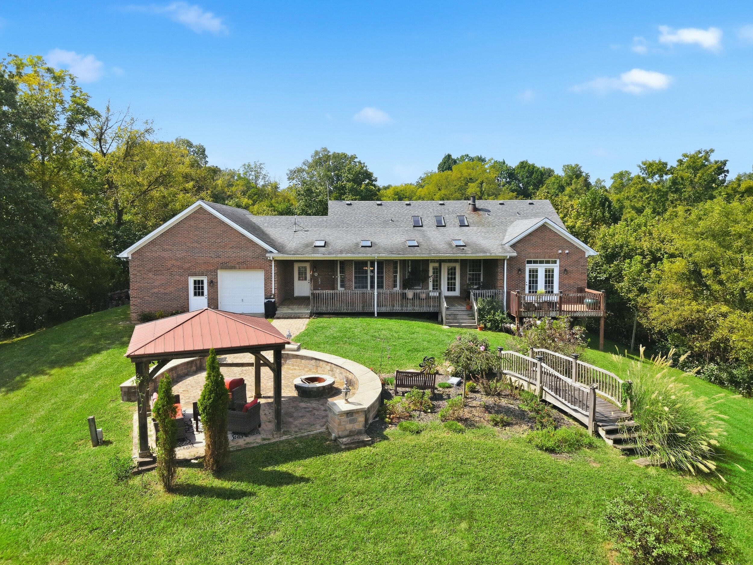 121 Forest Path Drive Property Photo 3