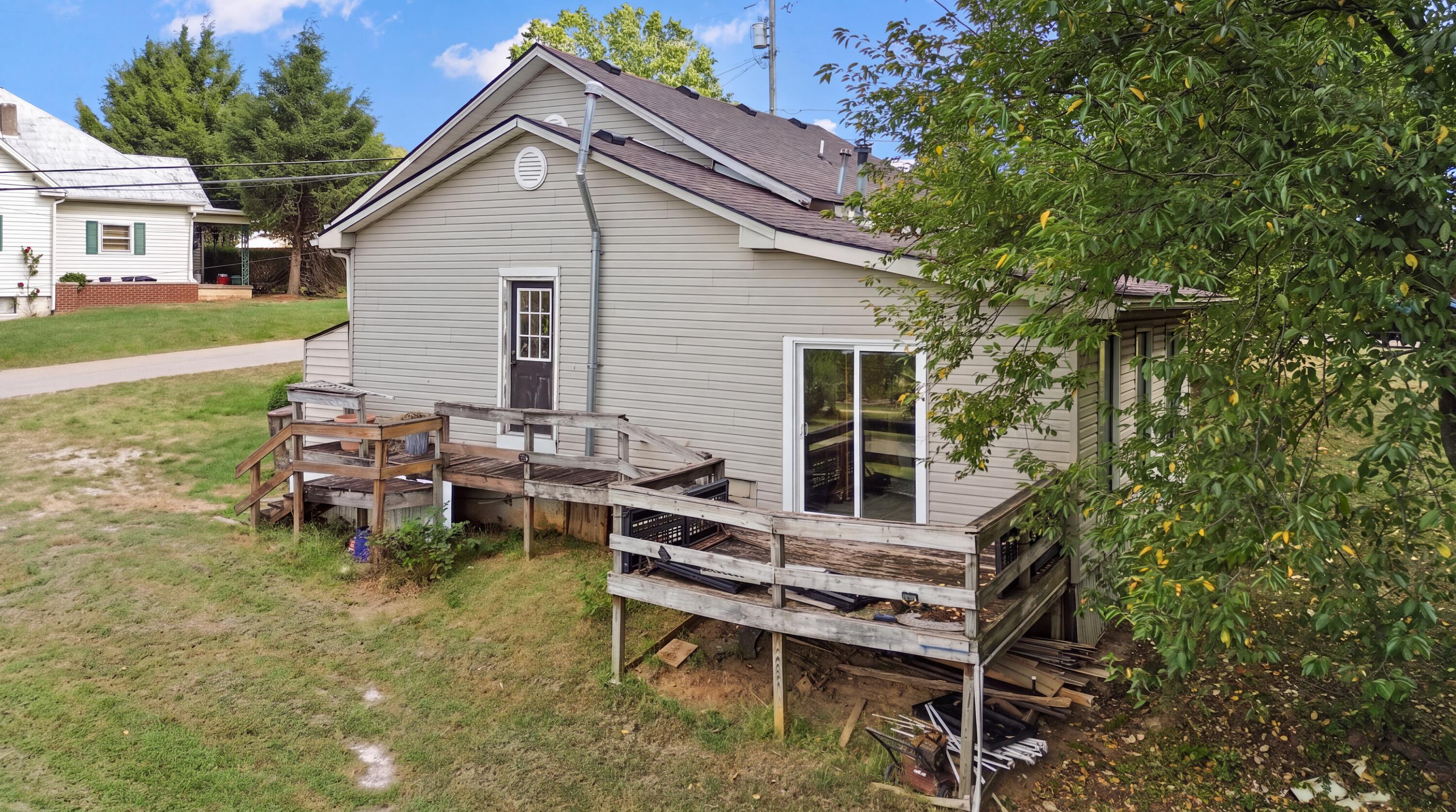 118 Beecher Street Property Photo 5