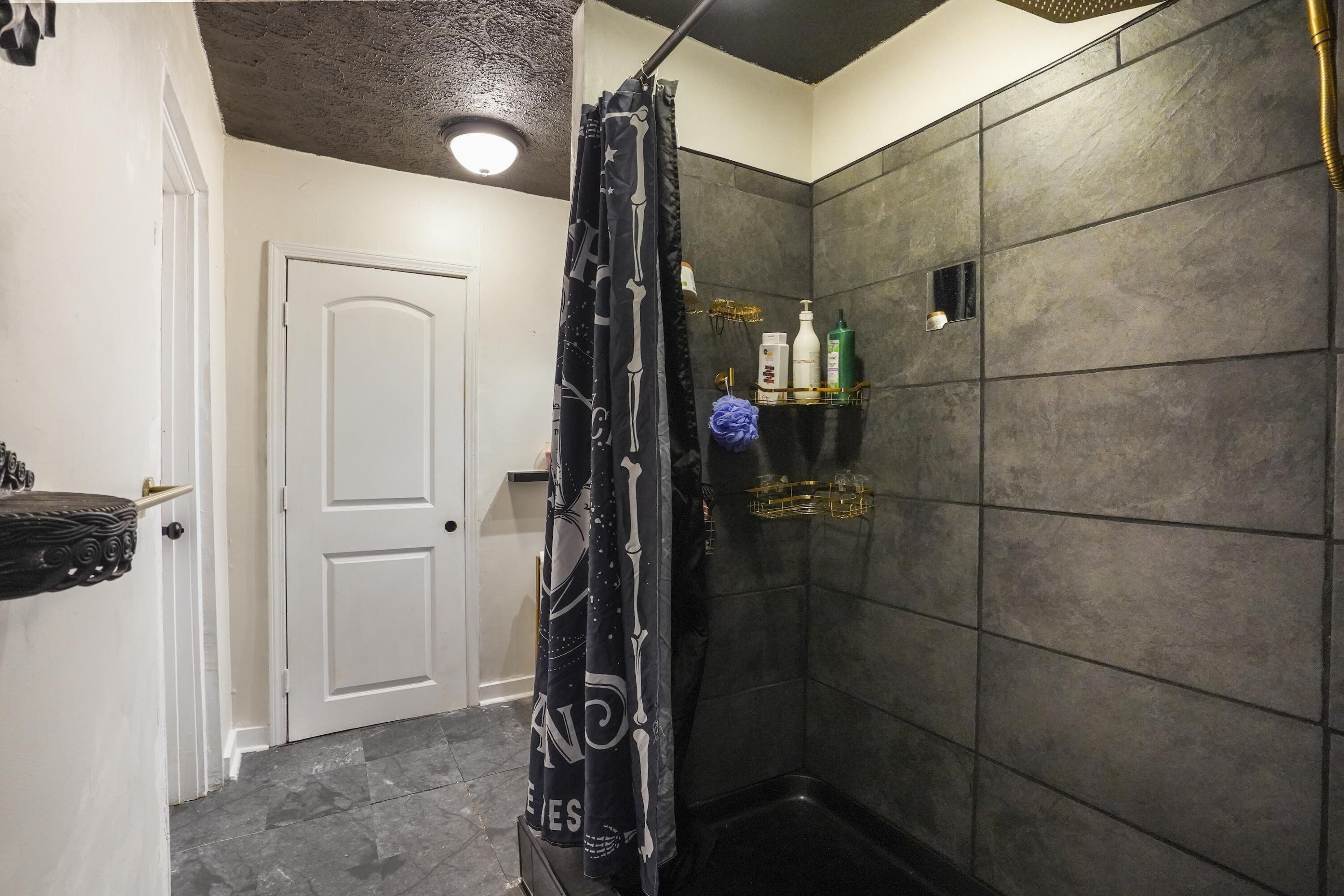 118 Beecher Street Property Photo 26