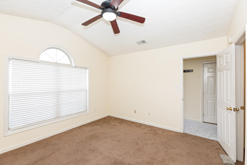 104 W Chopin Way Property Photo 5