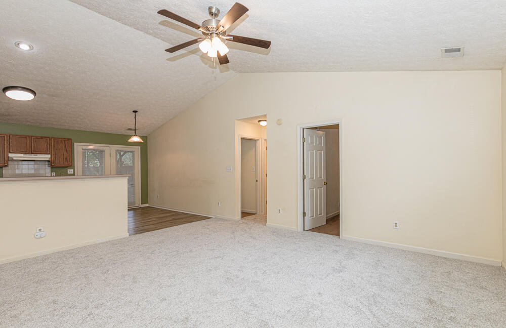 104 W Chopin Way Property Photo 6