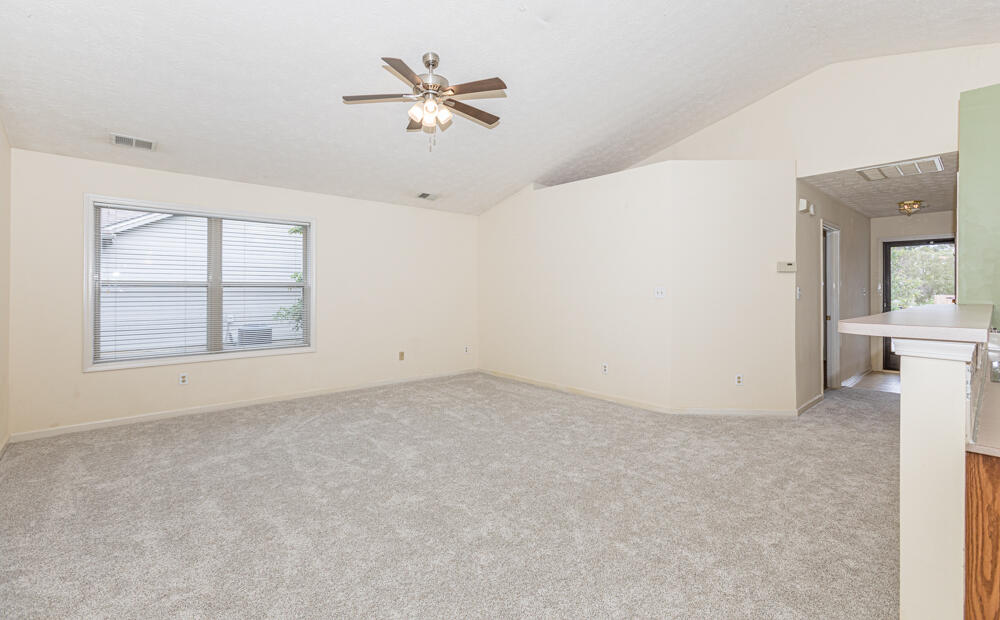 104 W Chopin Way Property Photo 8