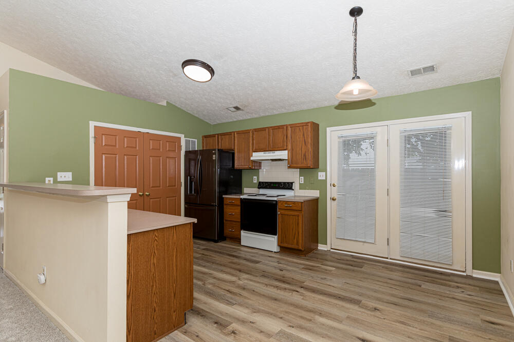 104 W Chopin Way Property Photo 9