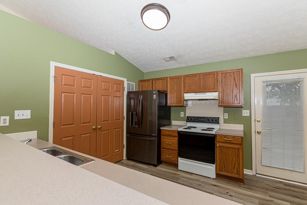 104 W Chopin Way Property Photo 10