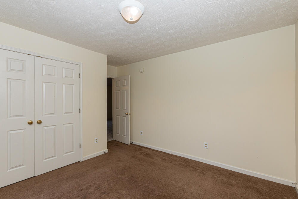104 W Chopin Way Property Photo 20