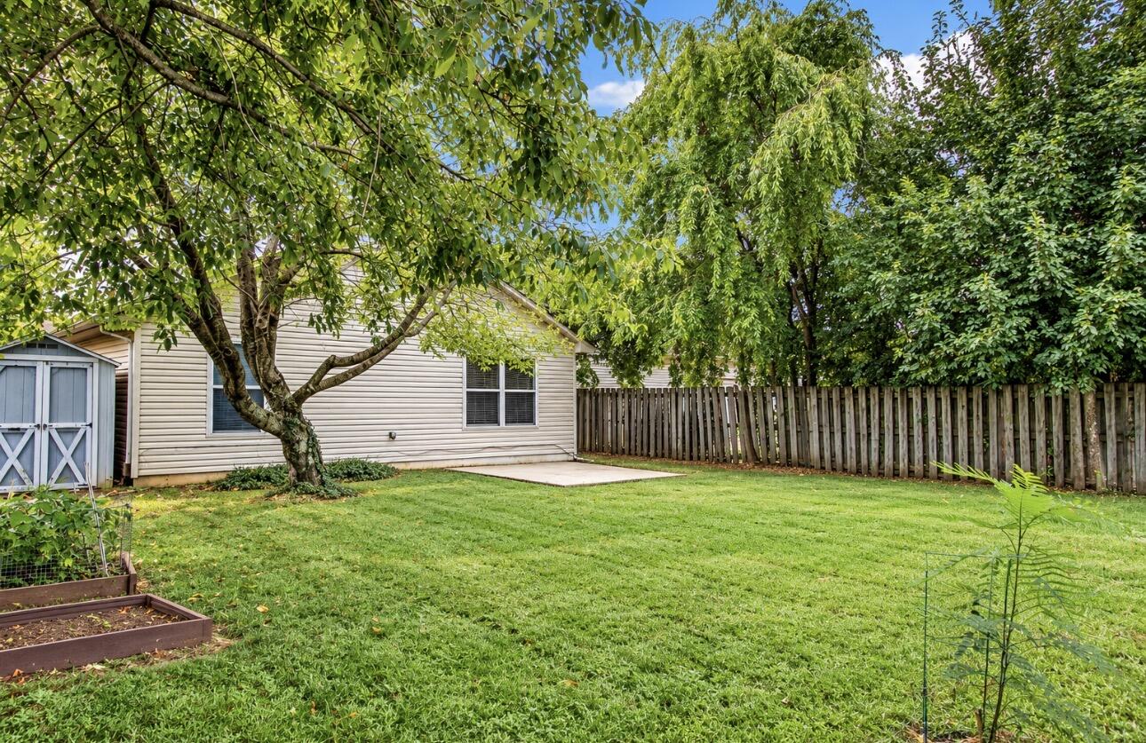 104 W Chopin Way Property Photo 24