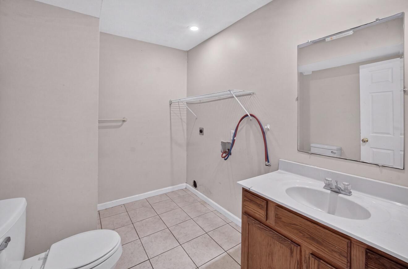 1048 Blackwell Court Property Photo 8