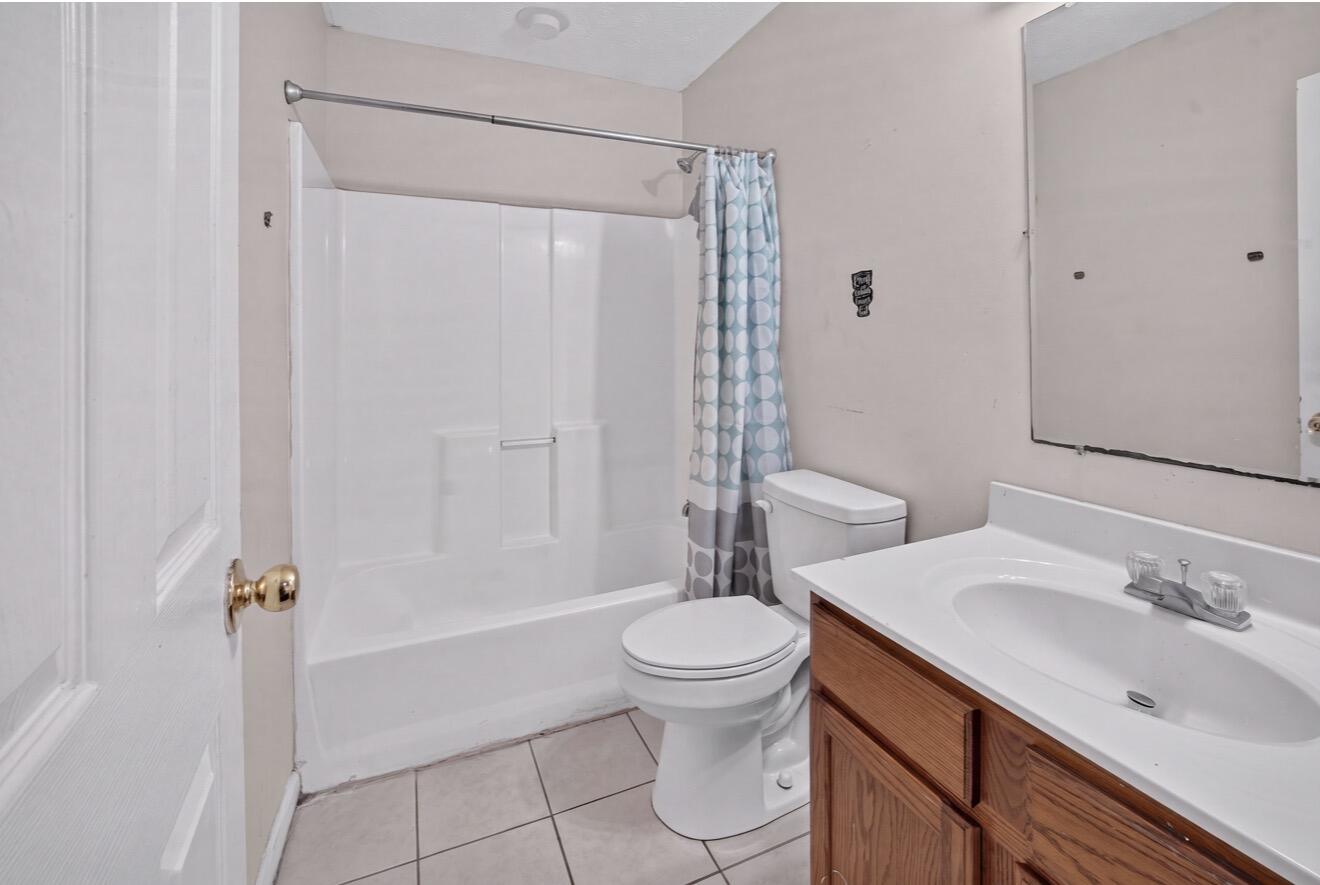 1048 Blackwell Court Property Photo 11