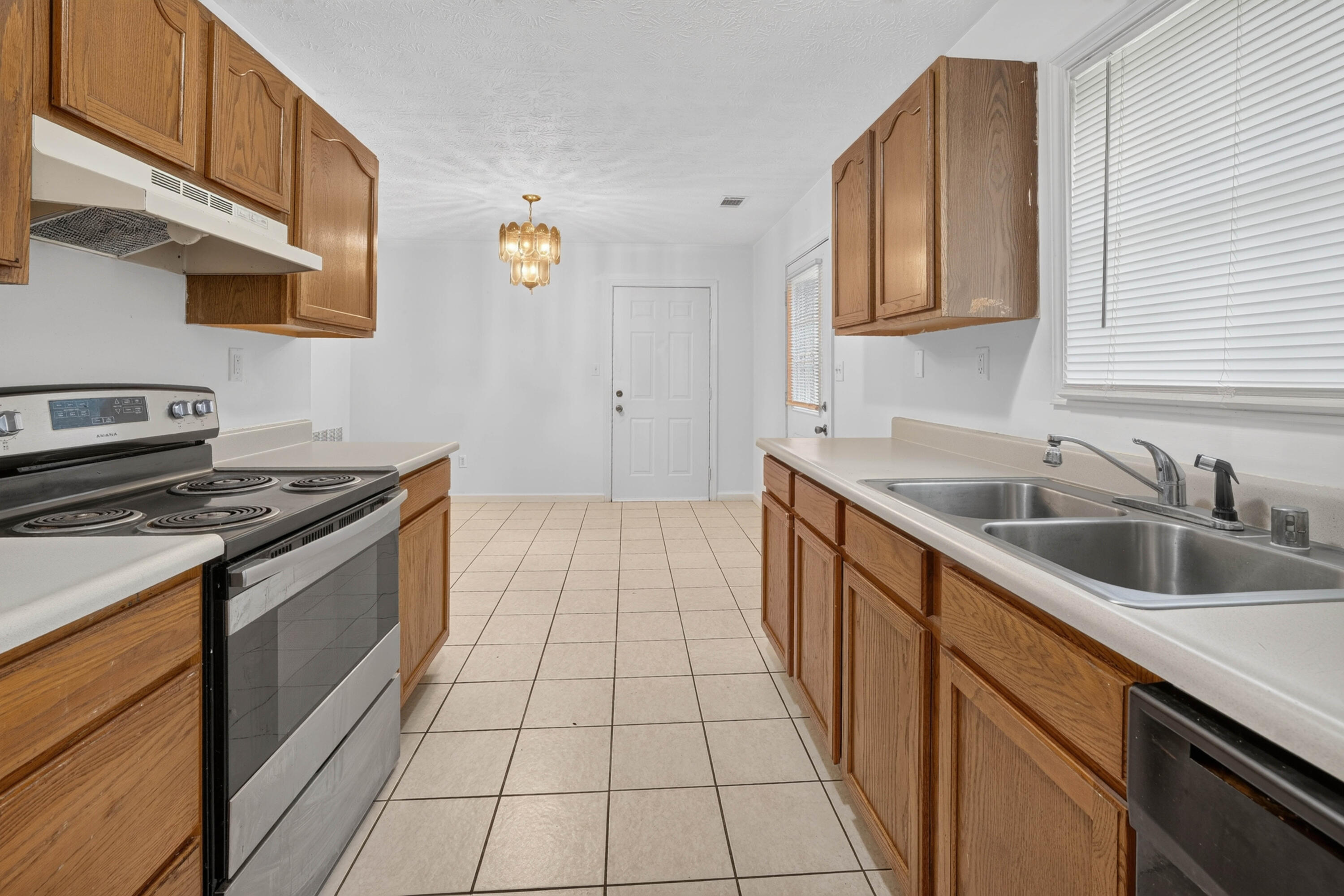 1048 Blackwell Court Property Photo 20