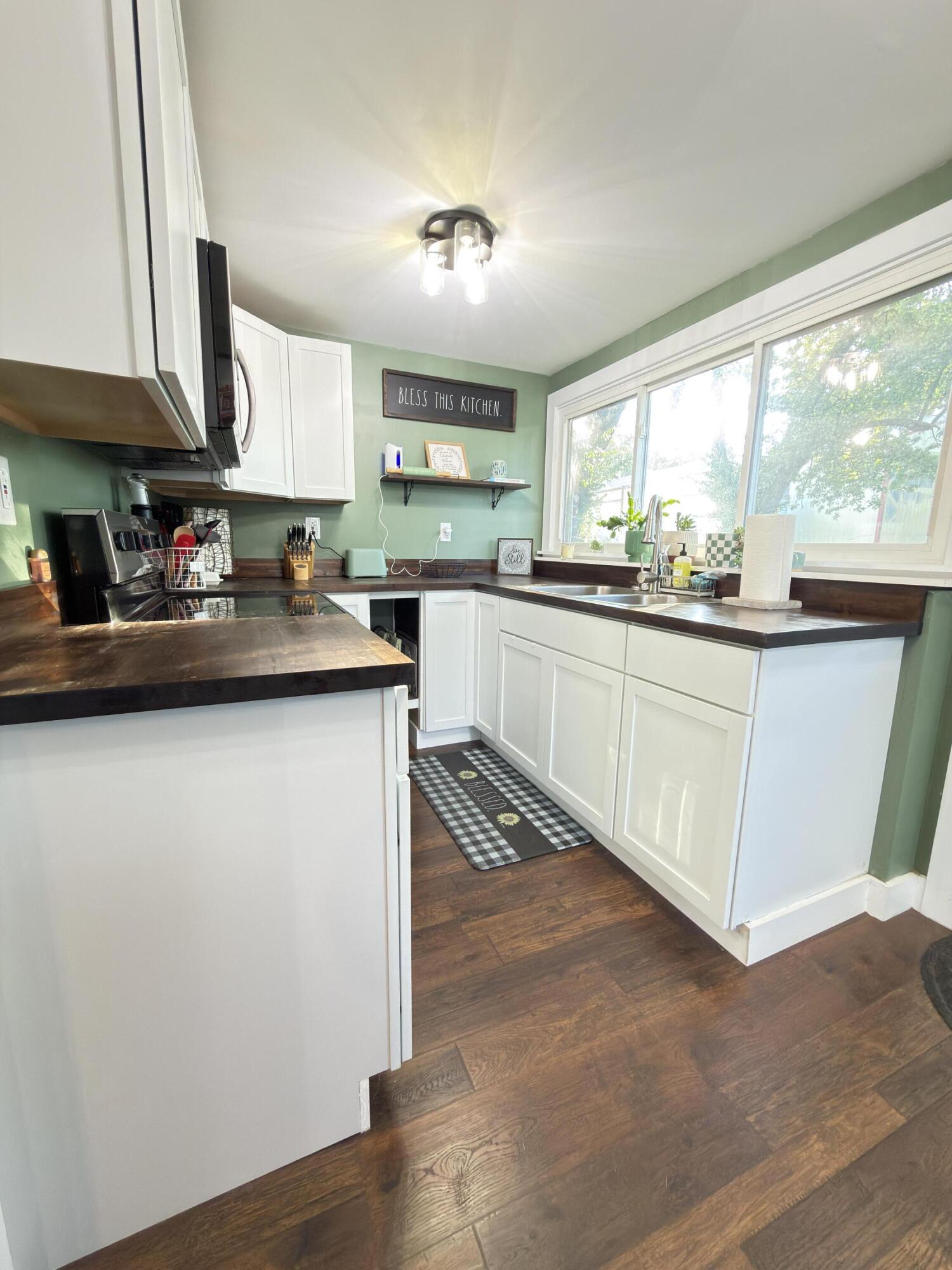 984 Lexington Road Property Photo 11
