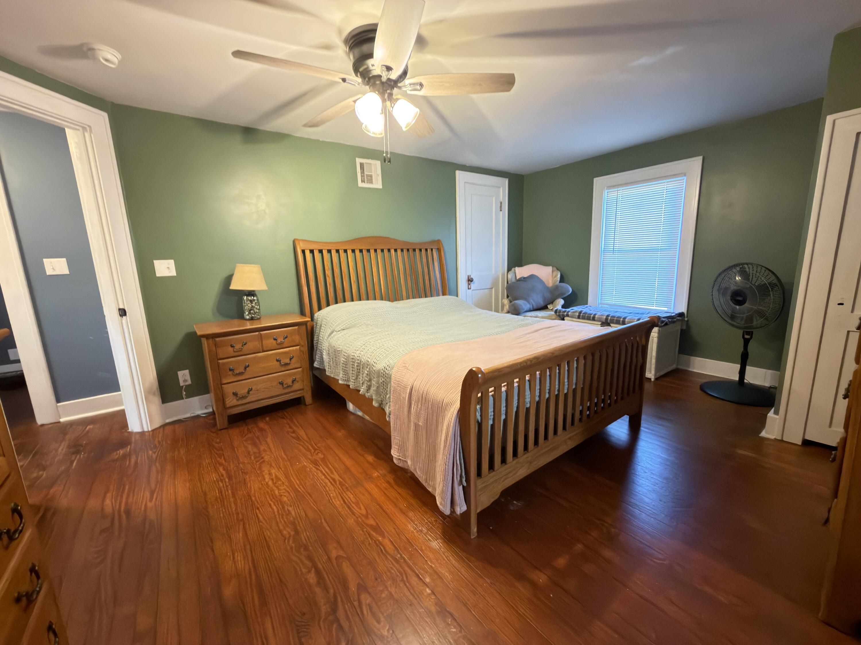 984 Lexington Road Property Photo 32