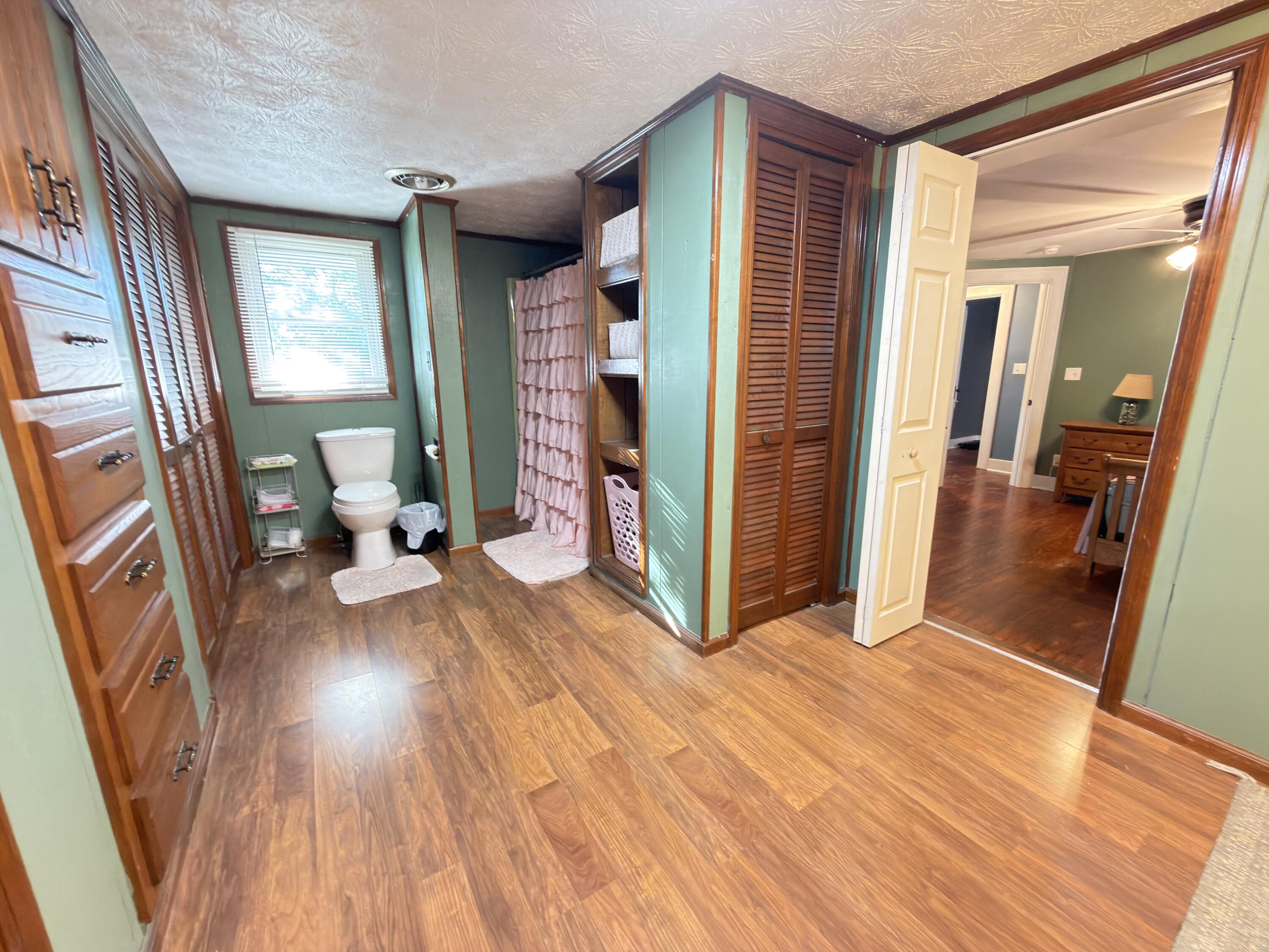984 Lexington Road Property Photo 35