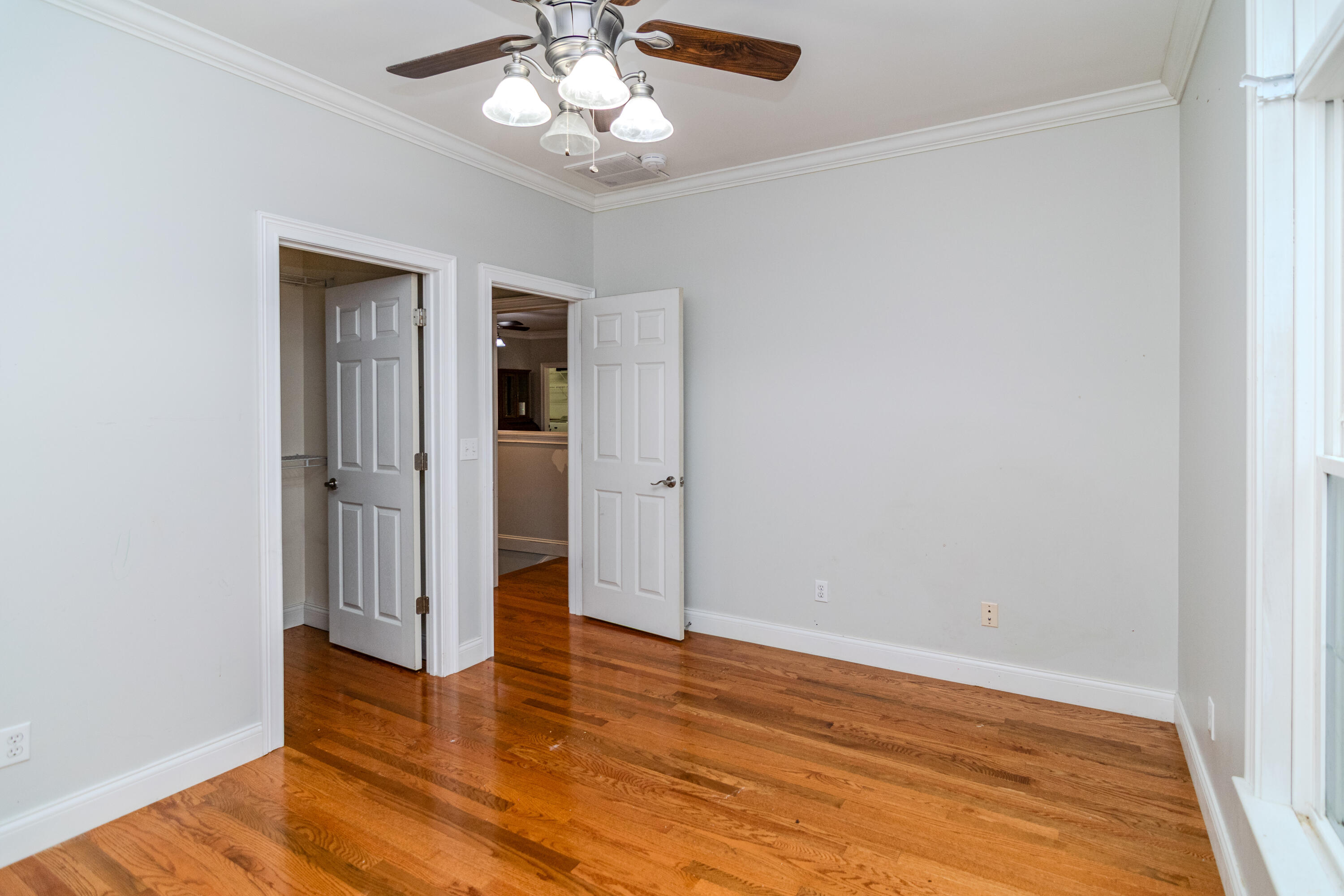 713 Winterhaven Lane Property Photo 36
