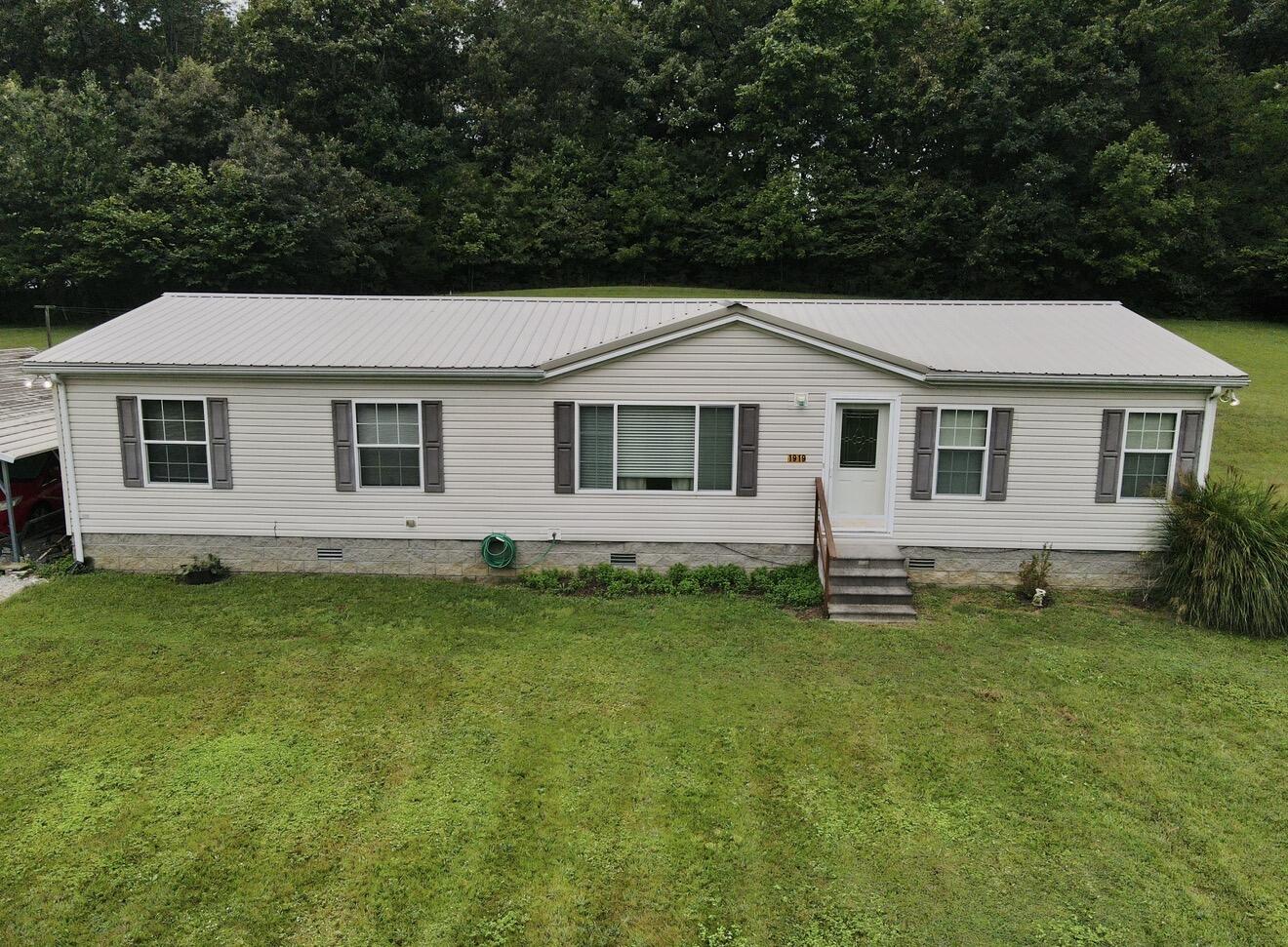 1919 Highway 293 N Property Photo 9