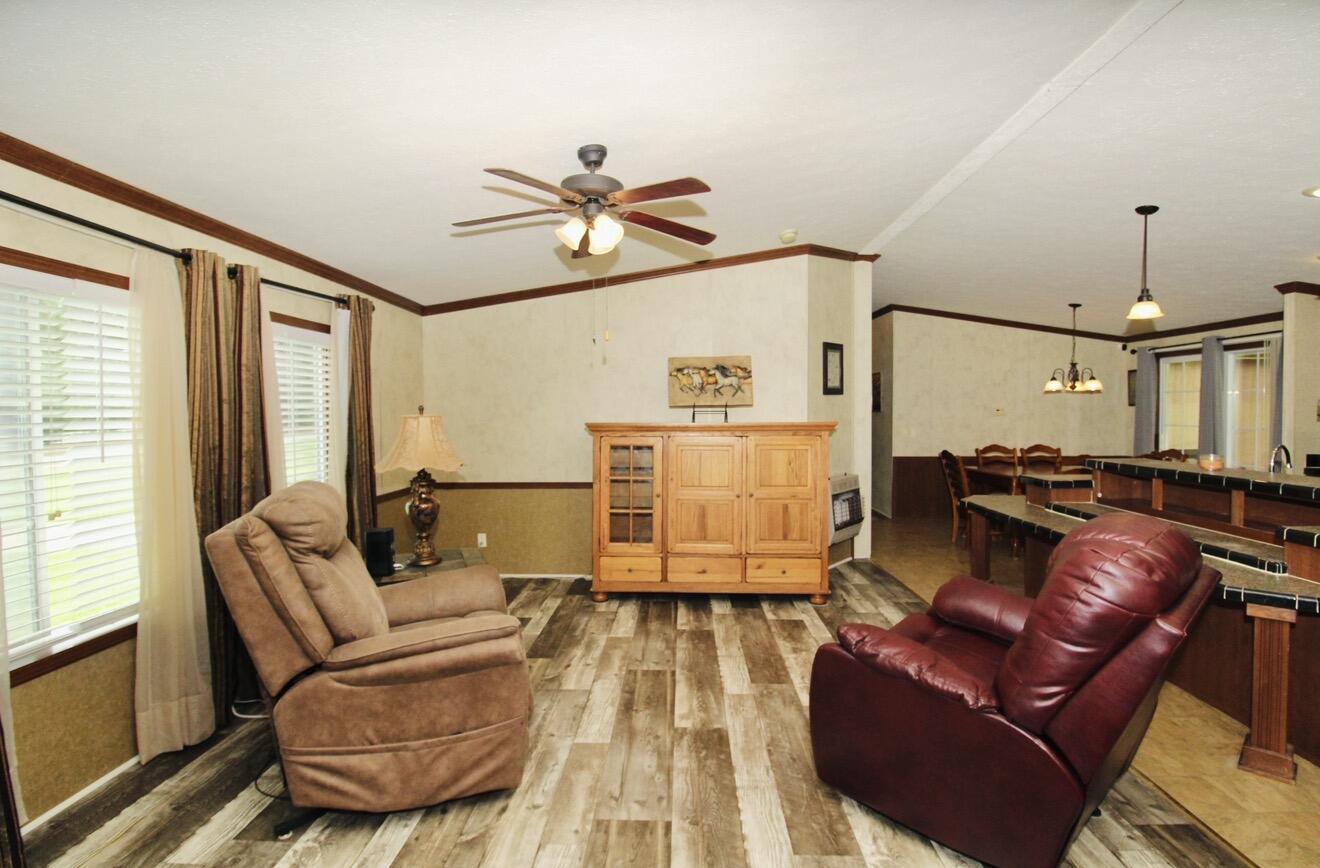 1919 Highway 293 N Property Photo 22