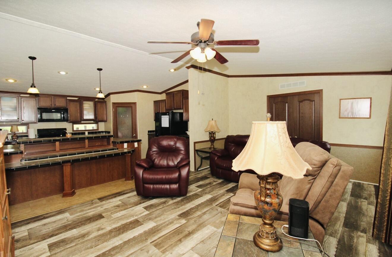 1919 Highway 293 N Property Photo 23